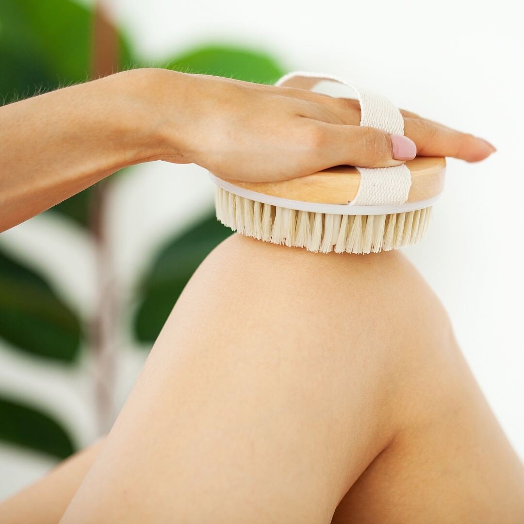 Looking for a fun way to refresh your skin?

Dry brushing is a method of using a dry, stiff-bristled brush to exfoliate and detoxify your skin. It&rsquo;s many benefits include:

Helping to get rid of flaky skin
Increasing circulation
Assisting diges