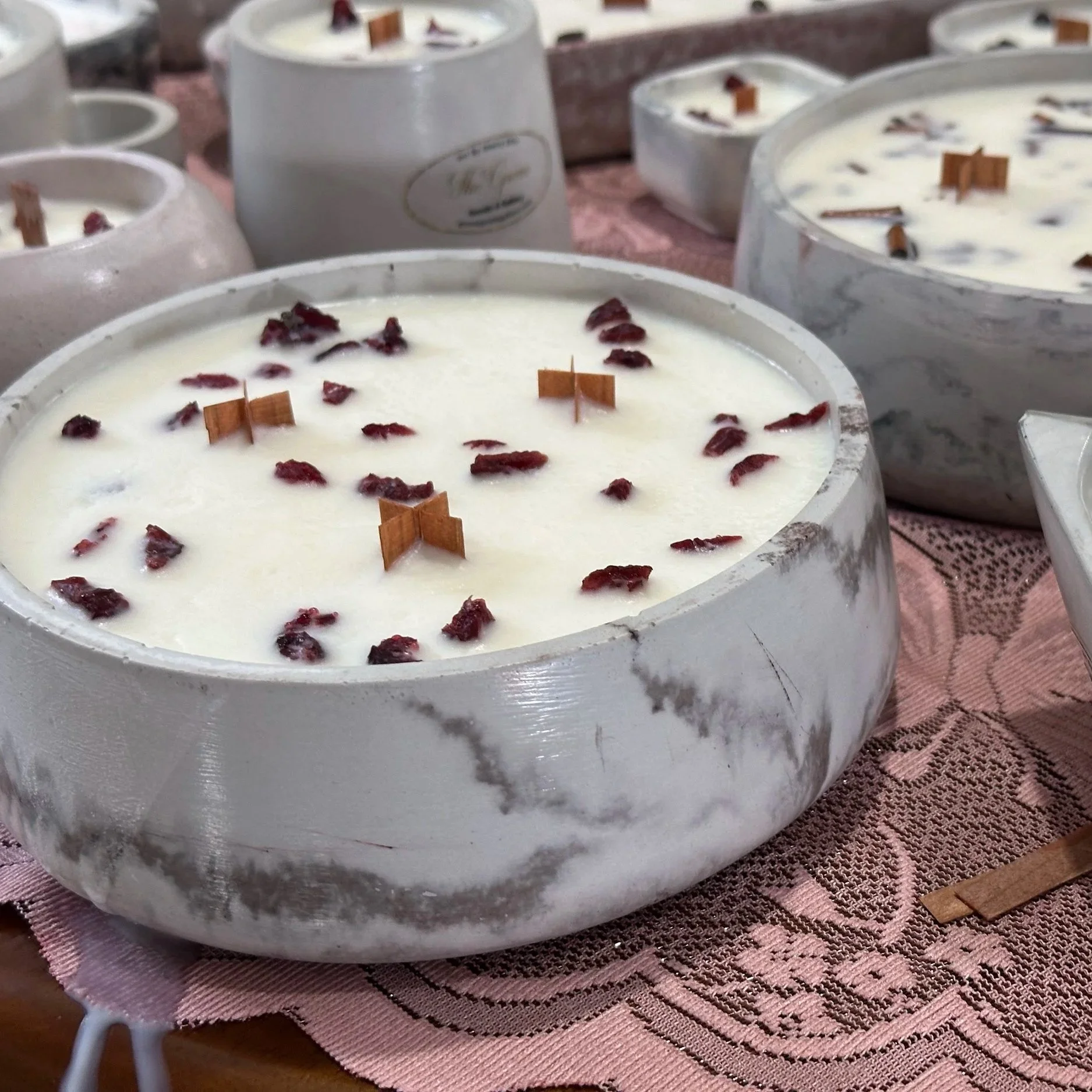 How to Choose the Right Candle Scent for Each Room in Your Home