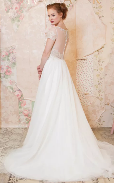 Ivy_and_aster_goldleaf_back_gown_collective_atlanta.png