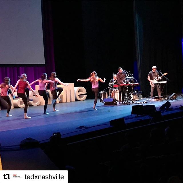 That was the best time. Thank you @tedxnashville. And huge thank you to @transitdanceco for joining us and bringing new meaning to our song with their beautiful performance. ❤❤❤
. . .
#Repost @tedxnashville with @repostapp
・・・
The combination of music and dance by @chaosemeraldsmusic and @transitdanceco at #TEDxNashville2017. #NashvilleEvents #TEDx #TED #TPAC #TEDtalks #TEDxNashville