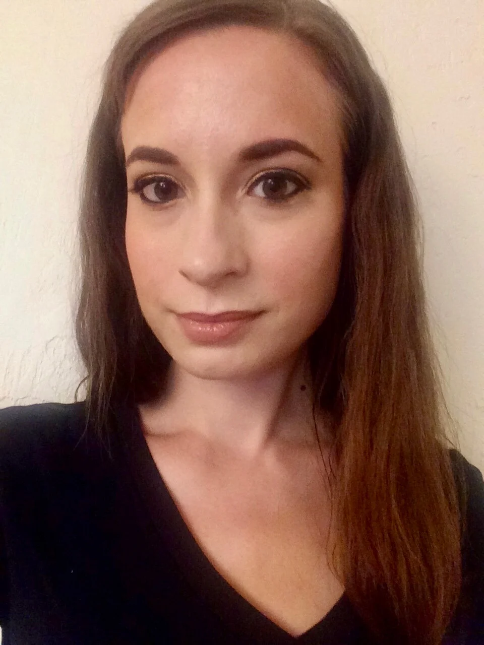 Headshot Abbie.jpg