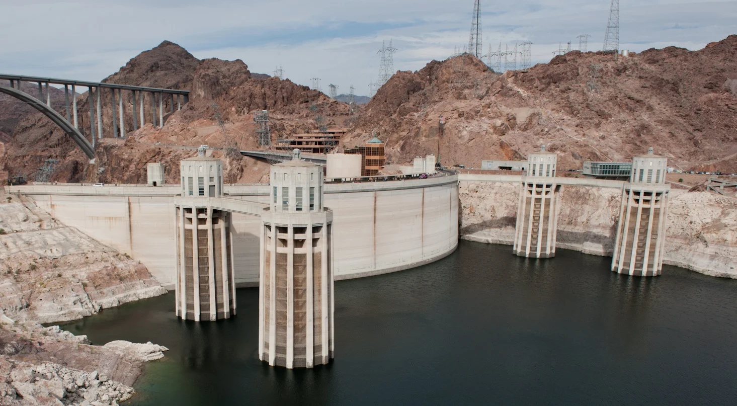 Upstream_Hoover_wRes.jpg