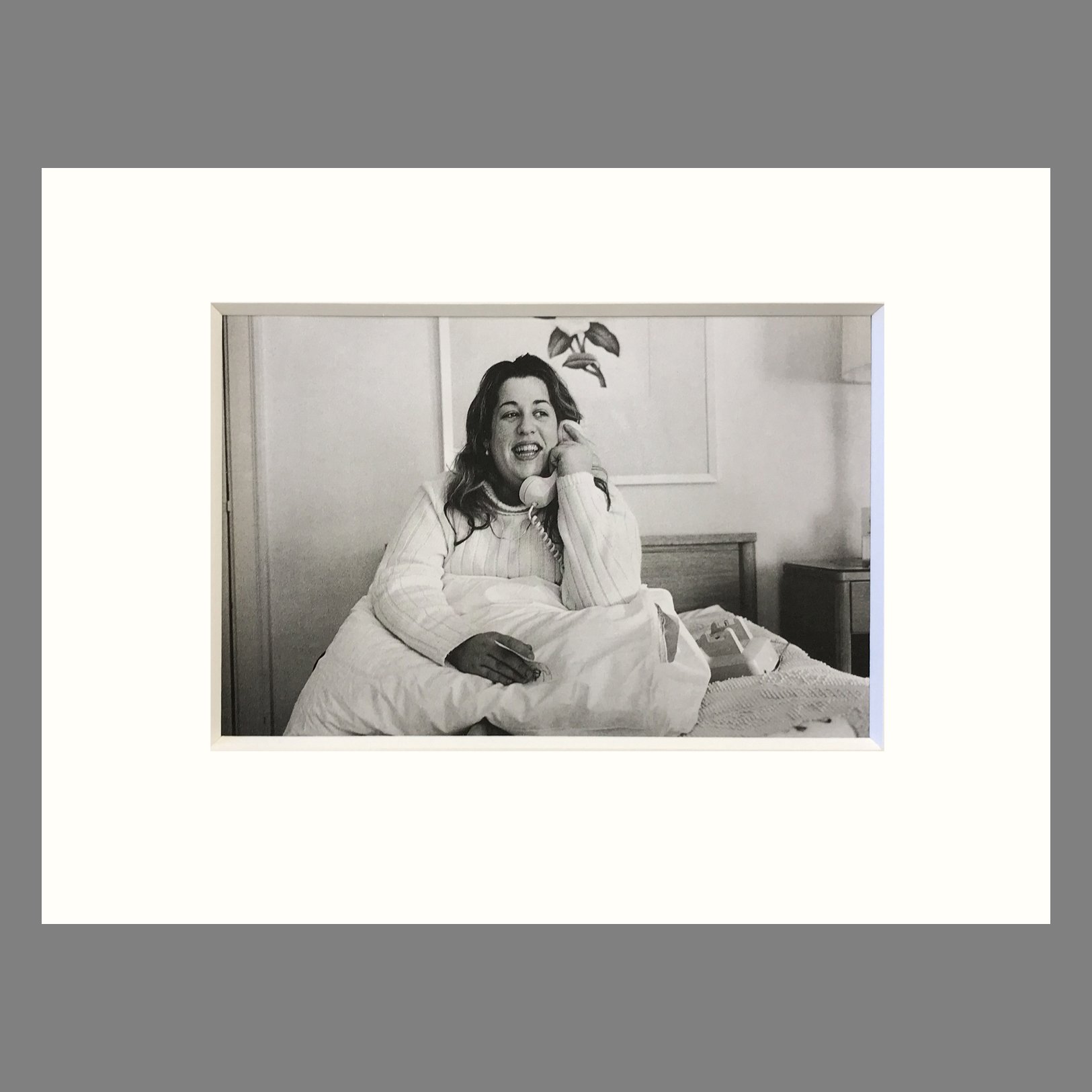 Mama Cass Elliot, Fairmont Hotel, San Francisco 1967 - Jim Marshall Photograph - Matted Print 9 x 12