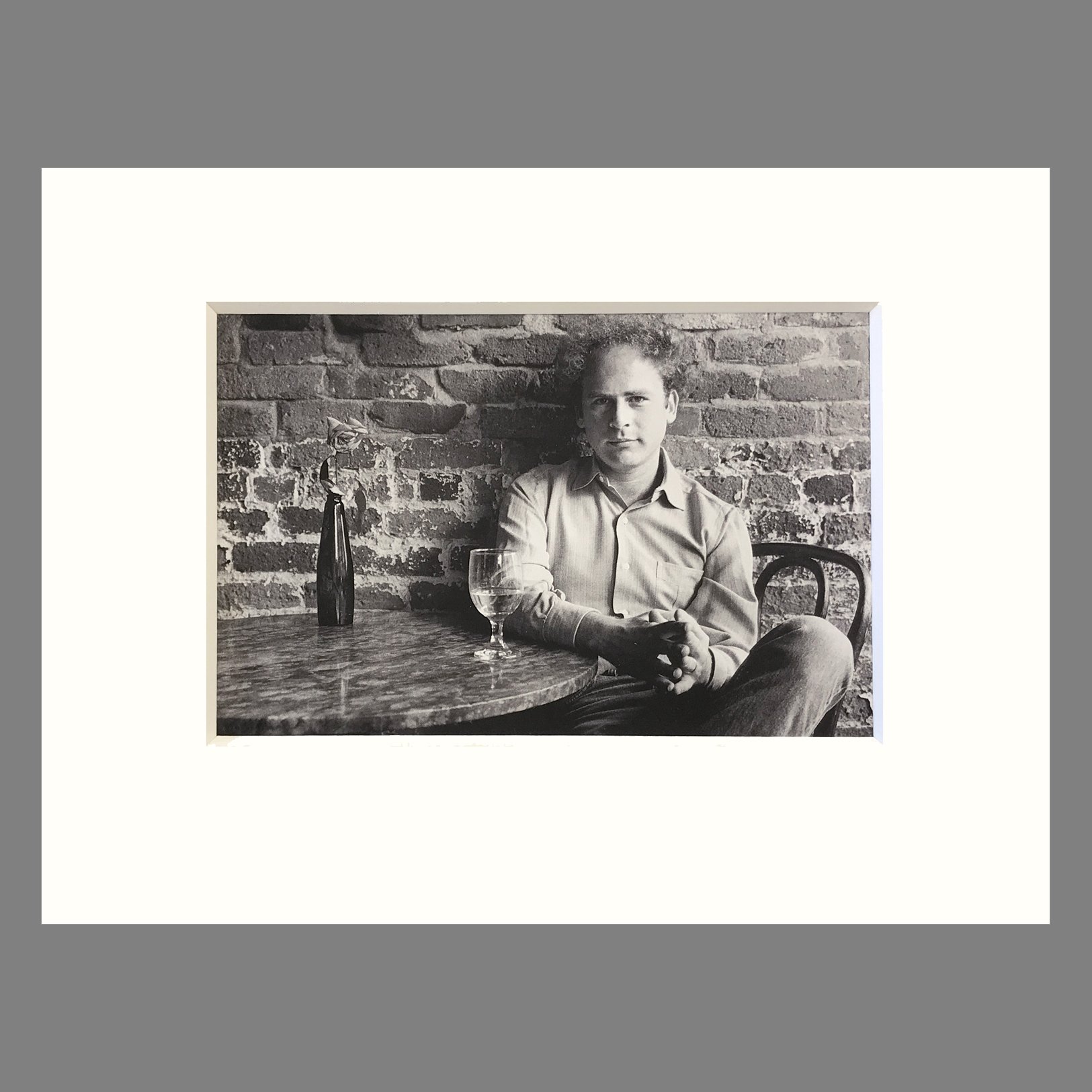 Art Garfunkel, Enricos Coffee House, San Francisco 1973 - Jim Marshall Photograph - Matted Print 9 x 12 inches