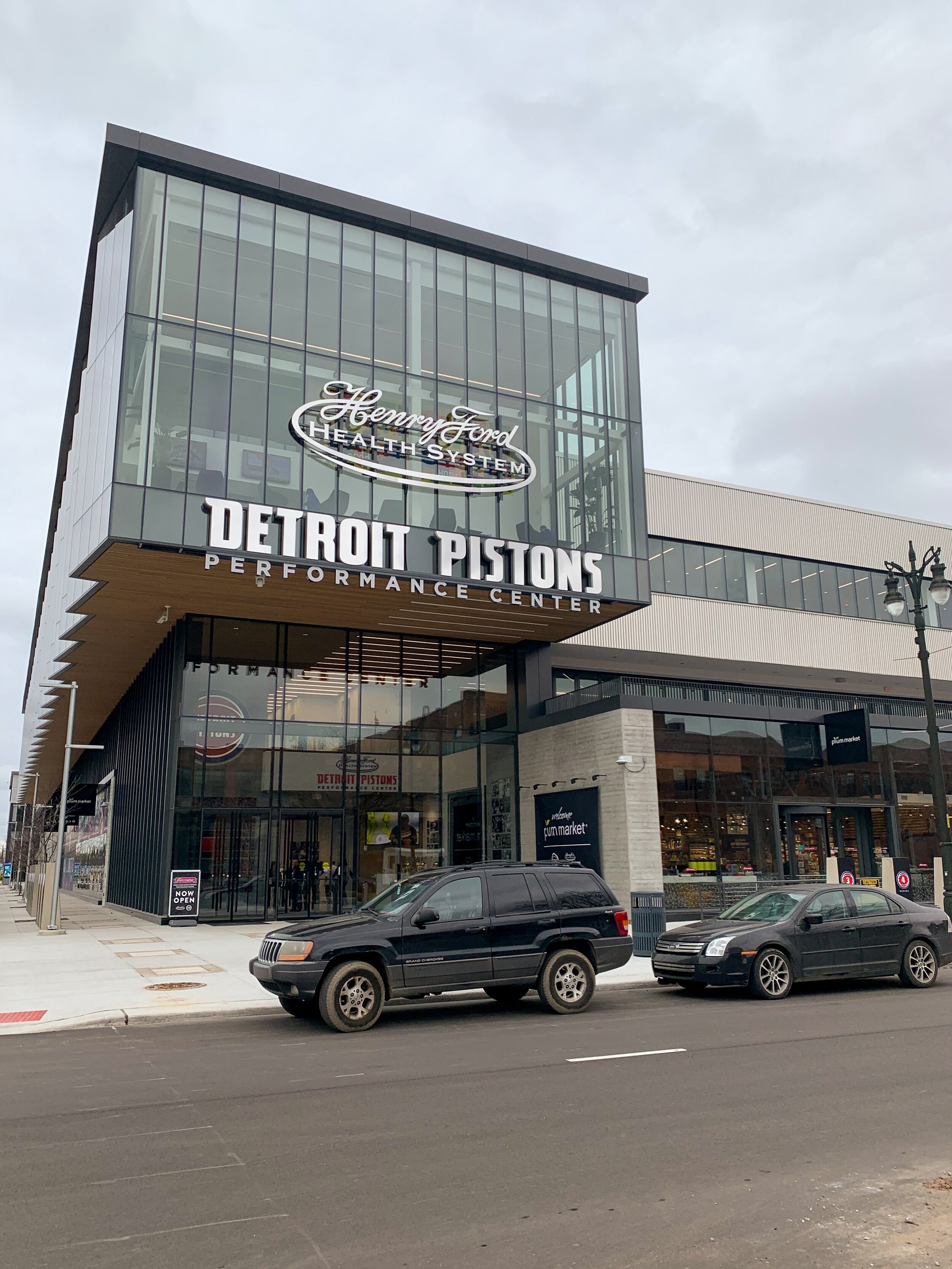 Detroit-Pistons-Performance-Center-02
