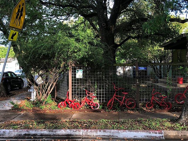 Small Red Bikes for Decoration?
Austin, TX
Fall 2018
📷@mackannecheese
#onlyhue