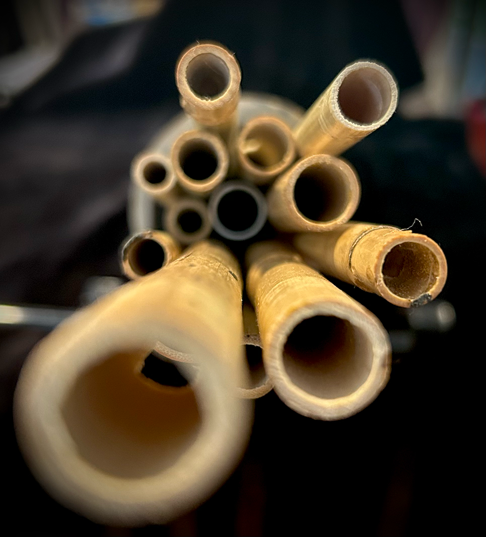 Bamboo marine pipes above.png