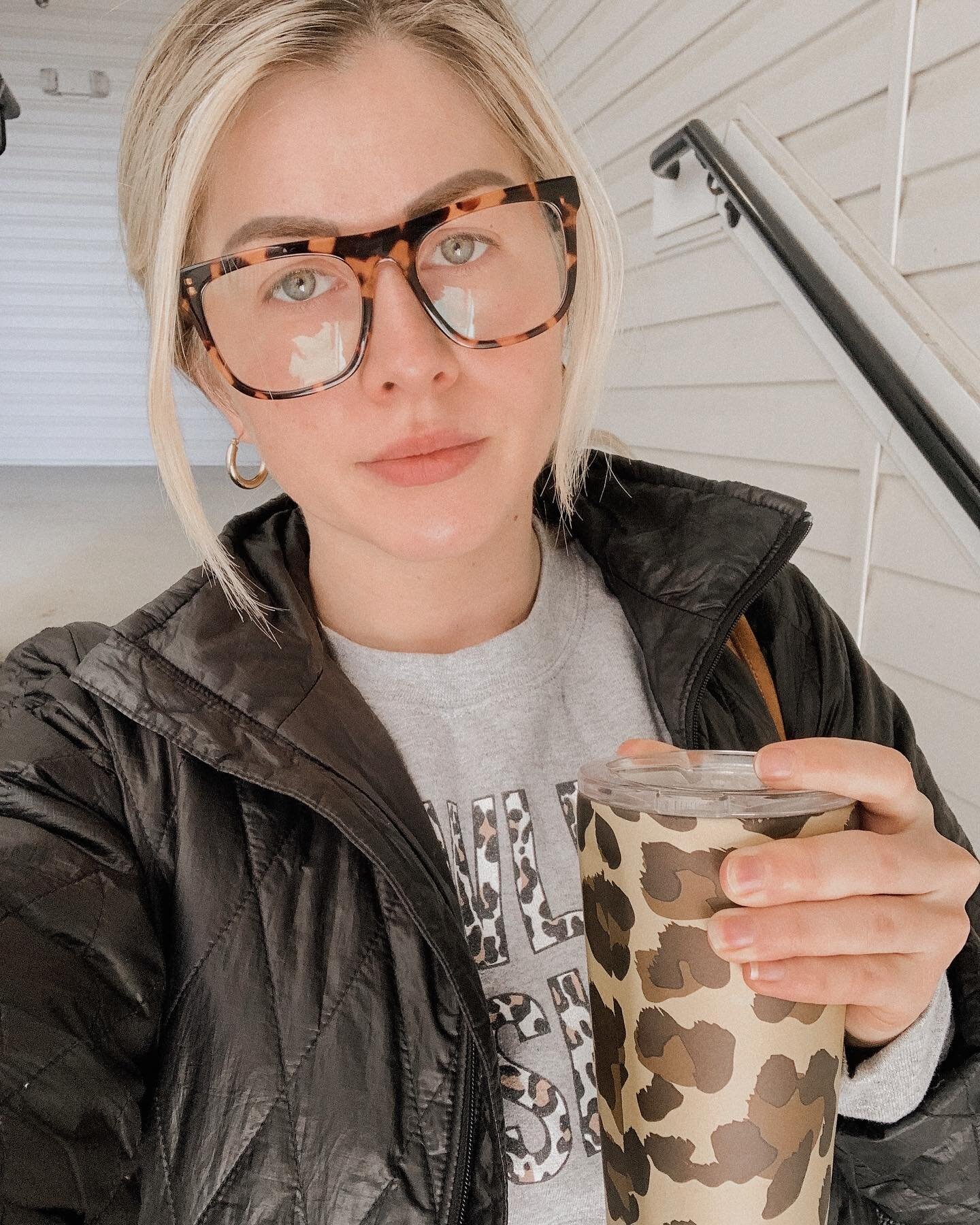My face when a brand new client says that they haven&rsquo;t had a 𝚁𝙴𝚂𝚃 𝙳𝙰𝚈 or 𝚁𝙴𝙵𝙴𝙴𝙳 in __ amount of weeks...but really. 🤦🏼&zwj;♀️😑

When a new client joins the fam, there are so many variables to be assessed. The most 🚩🚩tend to po