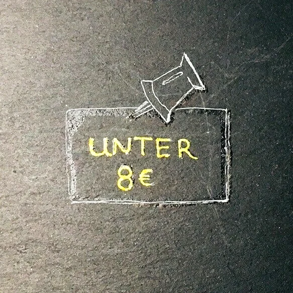 Es gibt auch gute Weine unter 8 Euro , ja sogar für 5 Euro. Und damit Sie diese schneller auf einen Blick haben, hat Frank für Sie eine spezielle Rubrik hierfür erstellt. Viele seiner Kunden kaufen diese Weine für Feste sowie als Tafelwein.