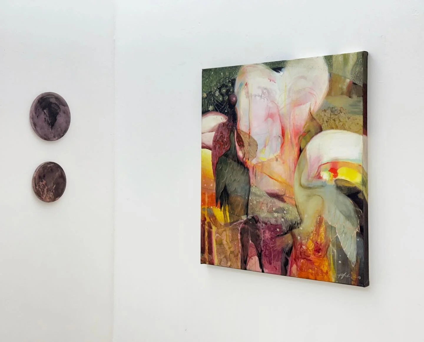 :[] On some days, the studio walls feel alive with conversations I didn&rsquo;t start.
.
n o t e s&nbsp; f r o m&nbsp; t h e&nbsp; a n t h r o p o c e n e
.
#painting #pittura #contemporaryartist #contemporaryart #artistoninstagram #artiststudio #stu