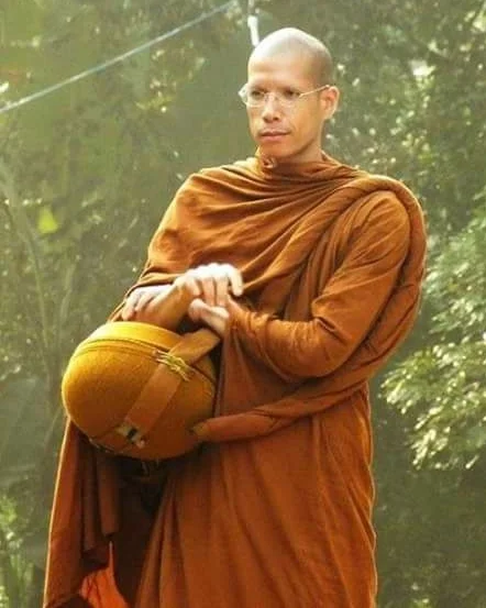 ajahn-siripanyo.jpg