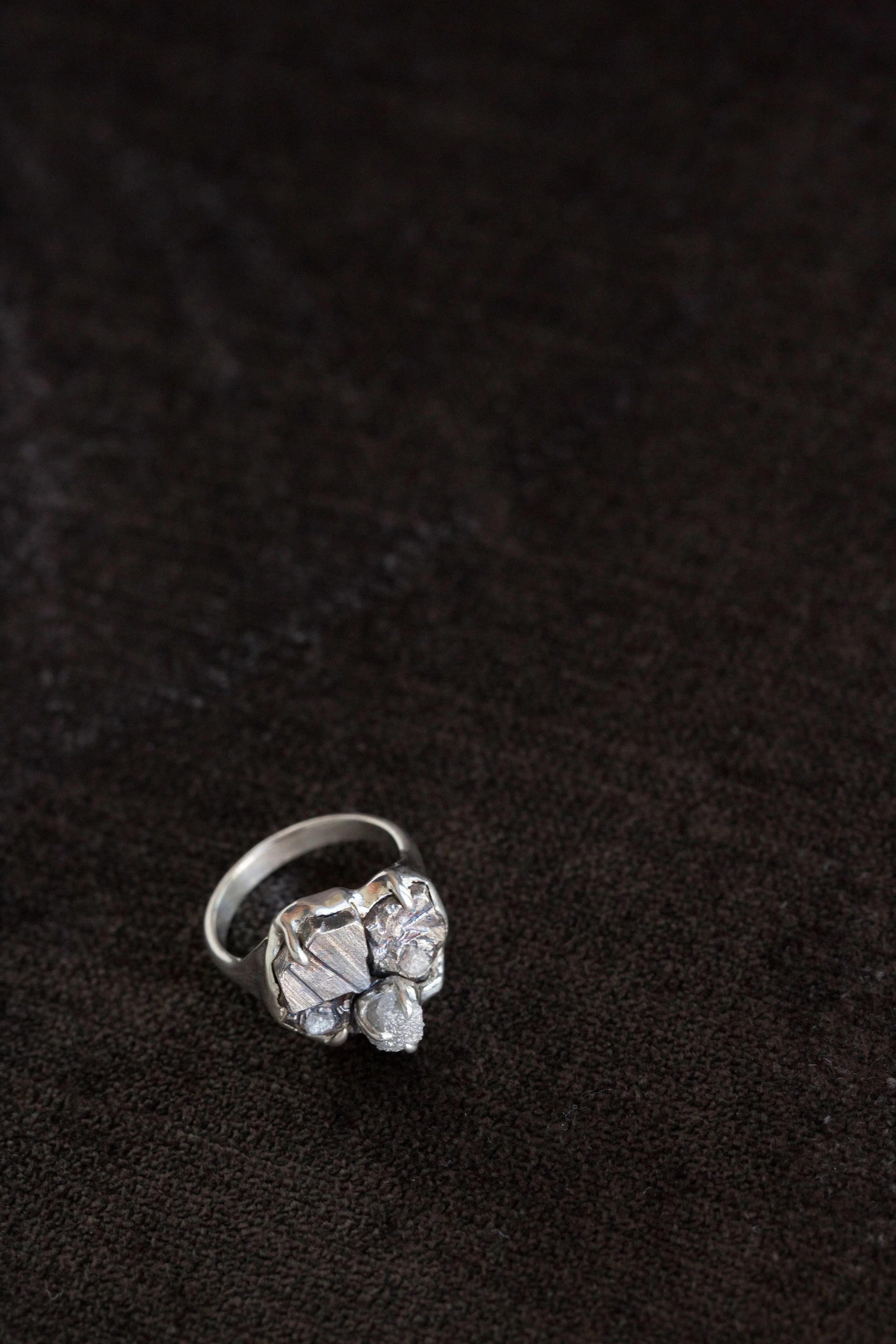 Silver rough diamonds cluster ring