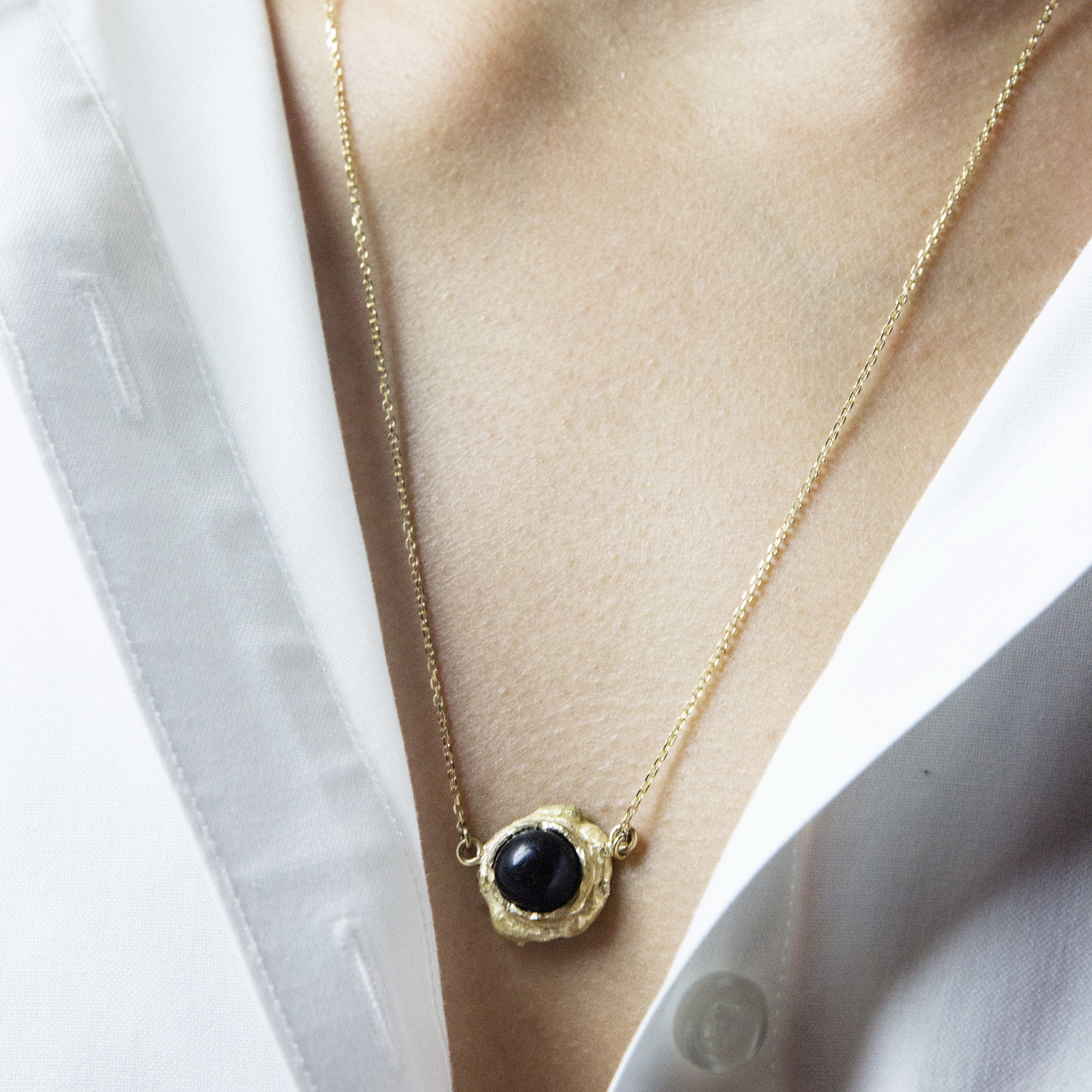 Madagascar agate round pebble pendant 