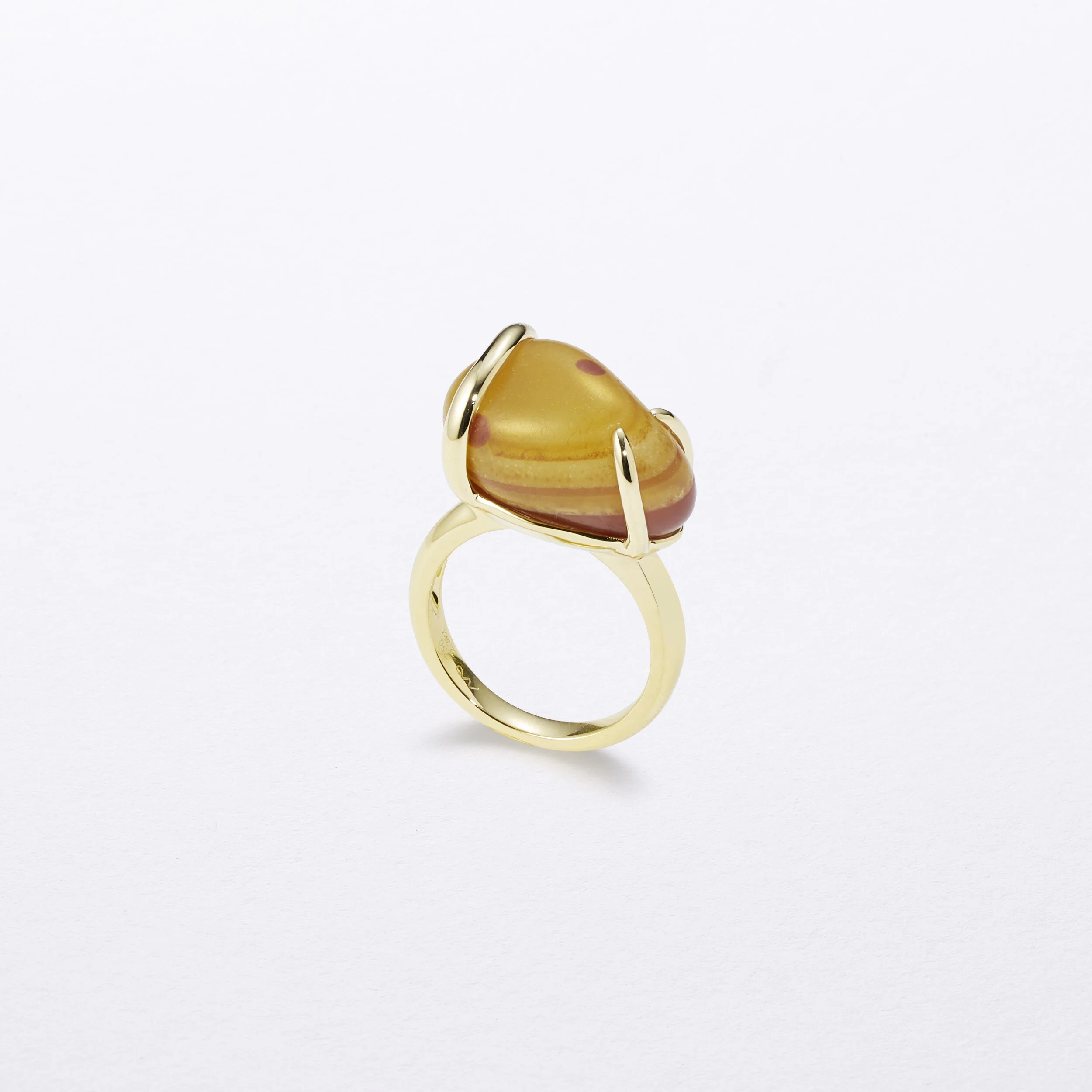 Caramel twin dotted Madagascar agate pebble ring