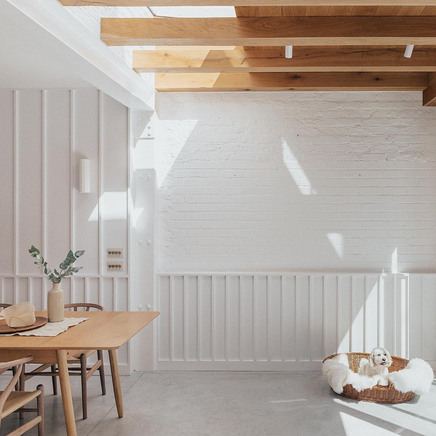 Introducing Huron House //

We&rsquo;re so pleased to be able to share photos of our latest completed project, Huron House, the renovation of a four-storey terraced family home in Notting Hill. 

The property, built in the late 1800s, faced structura