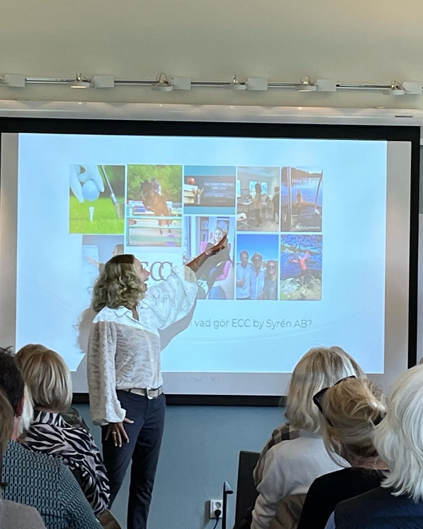 Byt bana och sadla om då, säger en god vän. Va, kan man det när man är mitt i livet och vad ska alla andra säga? 