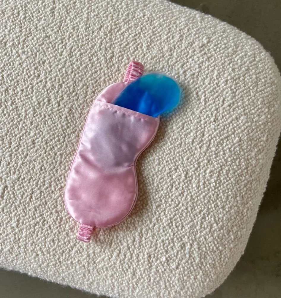 Kühlende Augengelmaske