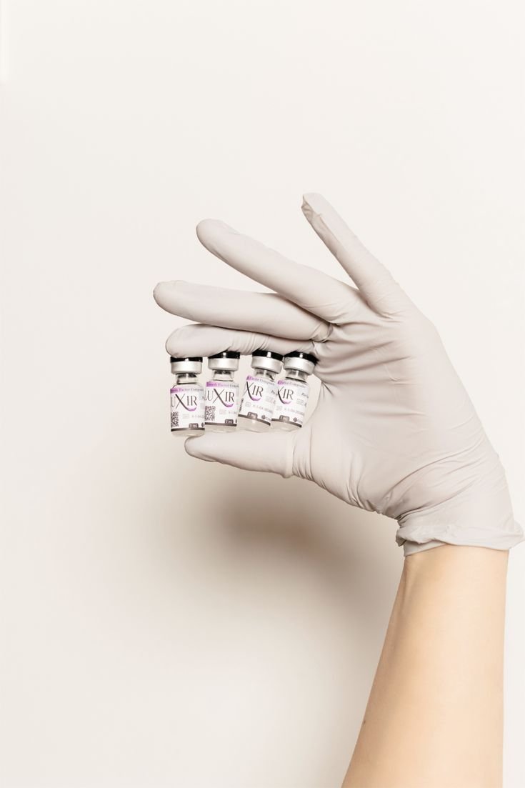 Microneedling in Hamburg – Hautverjüngung mit Boostern wie Polynukleotiden, Exosomen, Hyaluron und Kollagen