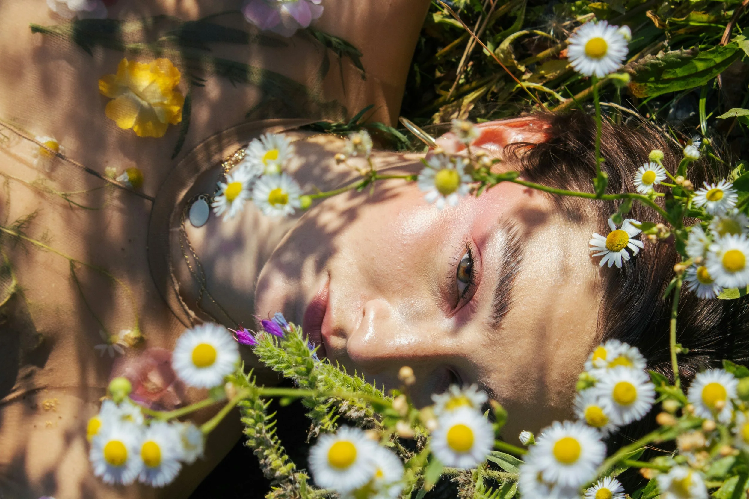 Eco Glow On Facial Behandlung für ein ebenmäßiges und strahlendes Hautbild