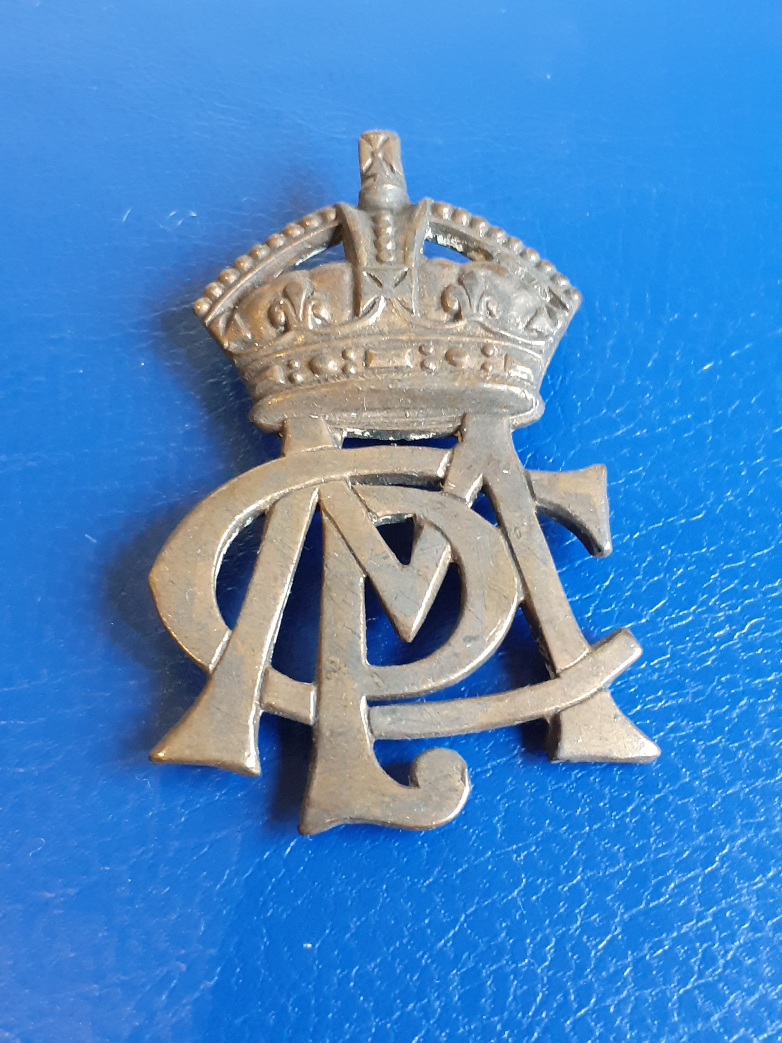 Camp Military Police Cap Badge.