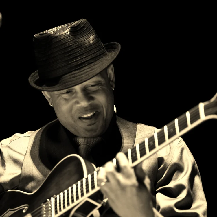 Melvin Henderson/Guitar