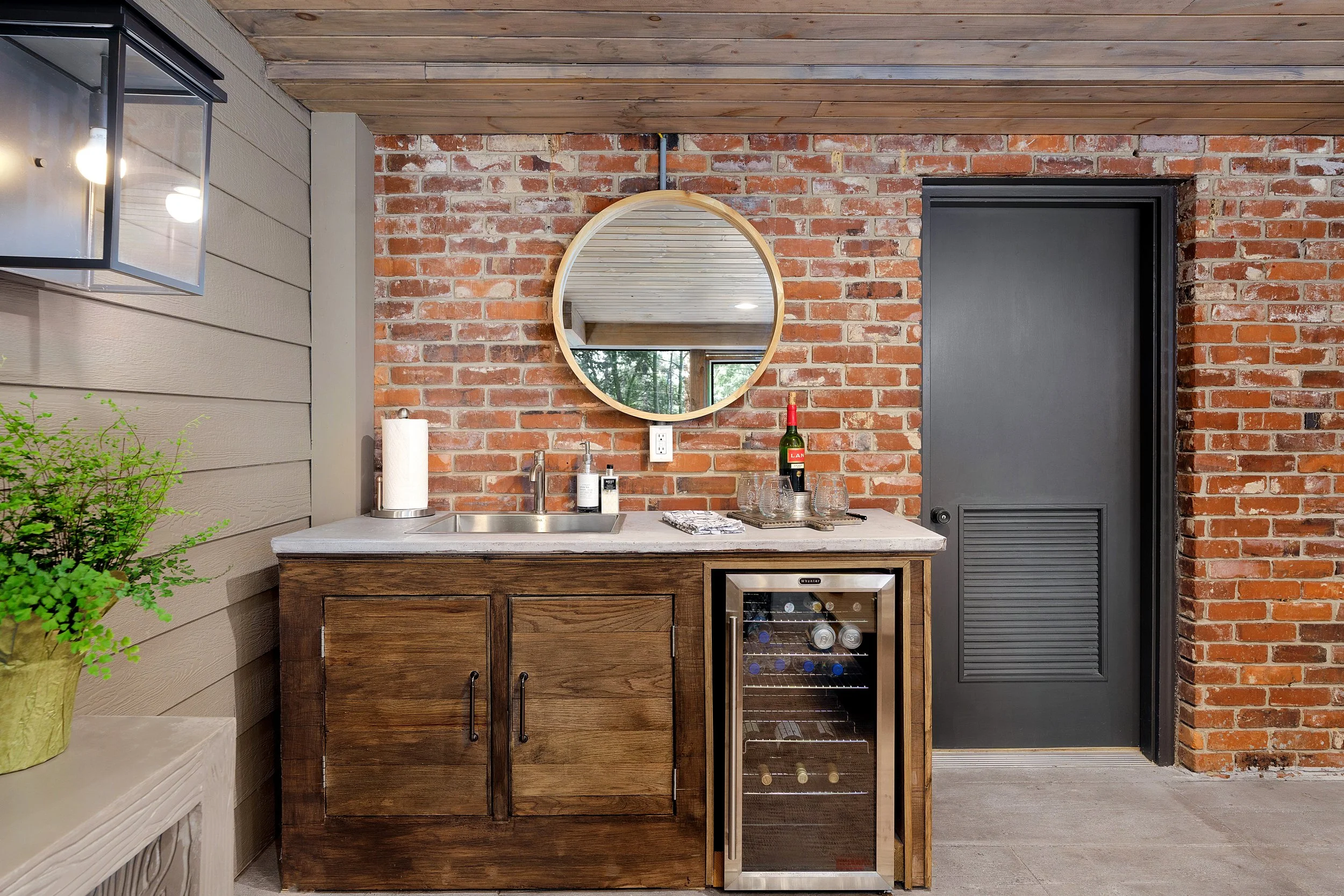 15 - HHD - 1151 Carter Dr - Interiors.jpg