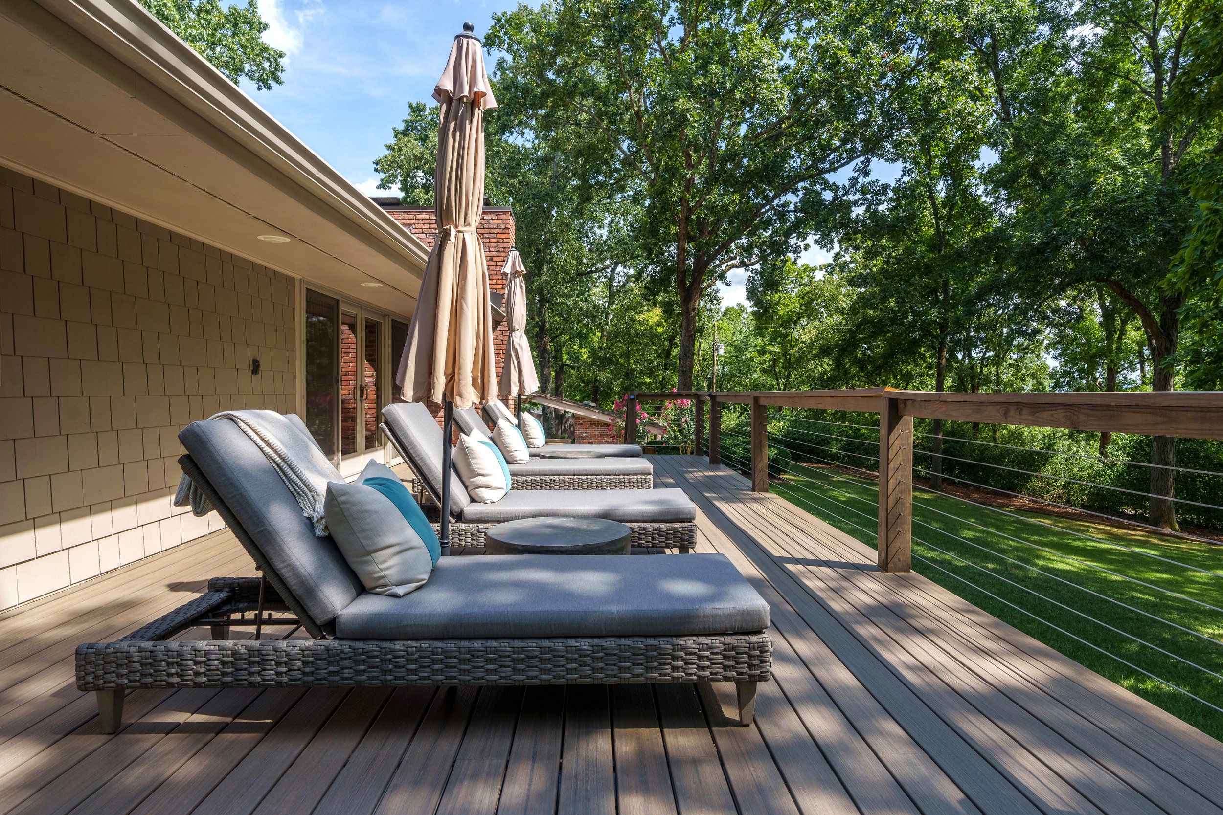 08 - HHD - 1151 Carter Dr - Exteriors.jpg