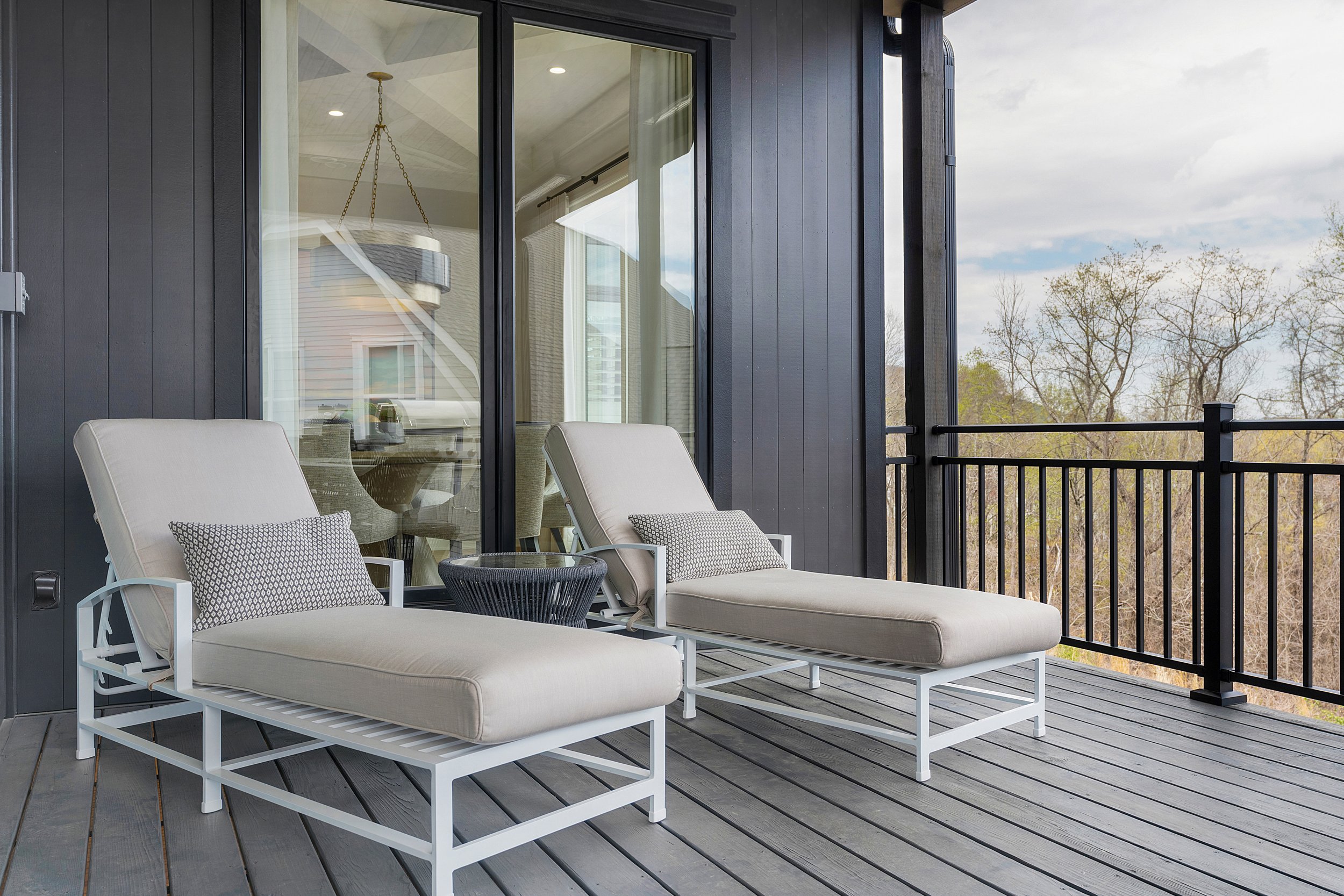 Copy of 20 - HHD_Sun Valley_Deck.jpg