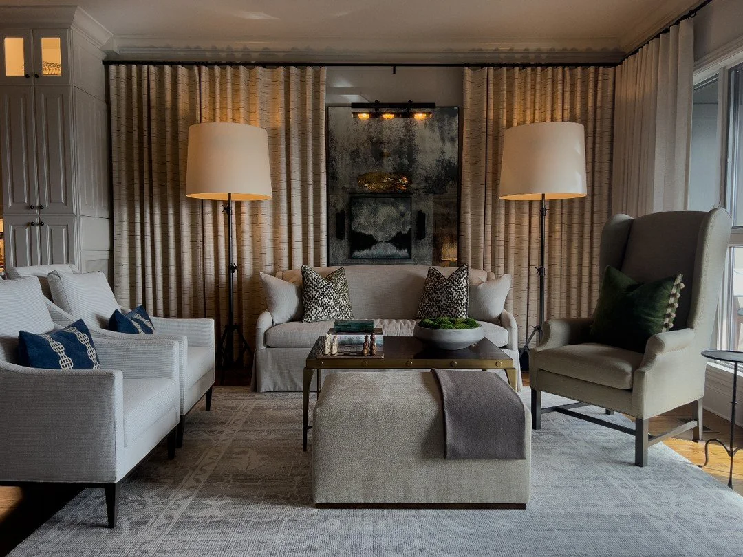 A sofa knows the quiet magic of home—morning light streaming in, soft conversations shared, feet tucked beneath blankets, and a dog dozing in the corner. It’s been there for coffee breaks, family moments, and the in-between.
It’s m