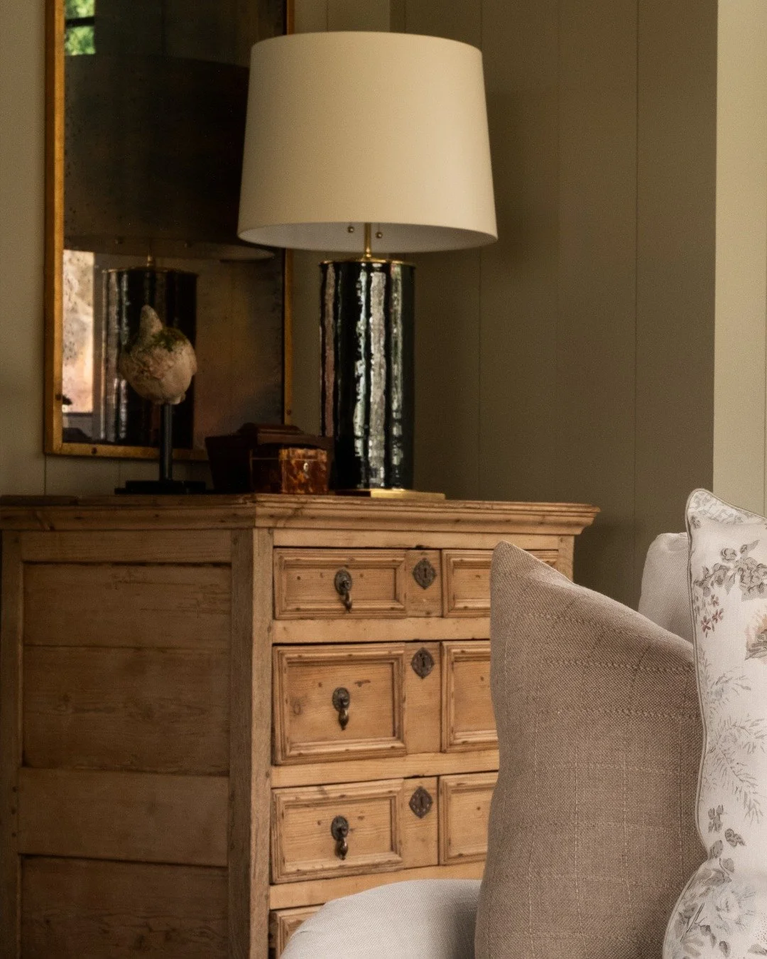 It&rsquo;s giving Napa&hellip; just in the Southeast.

From the smallest details to the full room, every layer was designed to create a feeling &mdash; warm, collected, and quietly elevated.

That&rsquo;s always the goal. Not to replicate a place, bu