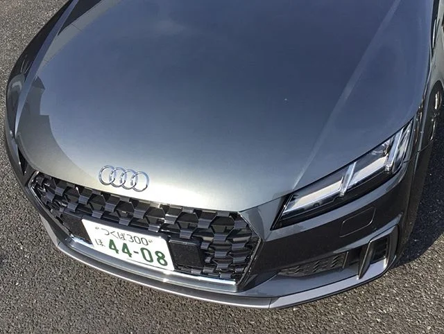 日本でデビューしてから今年で20周年を記念し、最新モデルが登場致しました🌹
・
The New Audi TT
・
初代からのスポーティさを兼ね備えながら、アウディの技術は常に最先端を走り続けているTT🏎
・
アウディつくばでは、試乗車をご用意致しております。
ぜひ、ご体感ください🚘🏁
ご来店お待ちしております。
・
#新型tt#tt#audi#audisport#sportcar#car#sline#遊ばずにはいられない#20周年#記念#茨城県#つくば市#つくば#研究学園#正規ディーラ