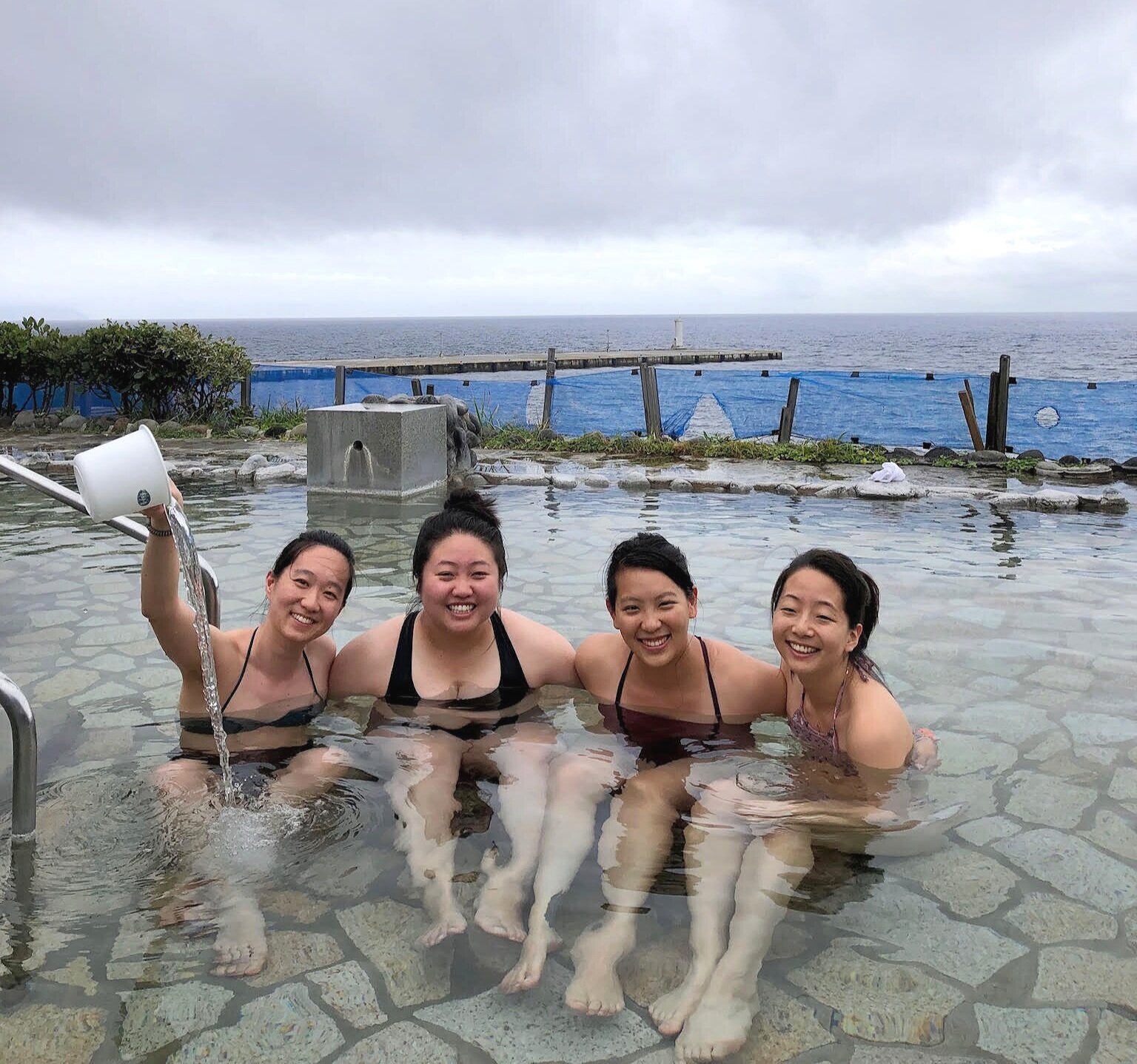 Hama-no-Yu Outdoor Onsen