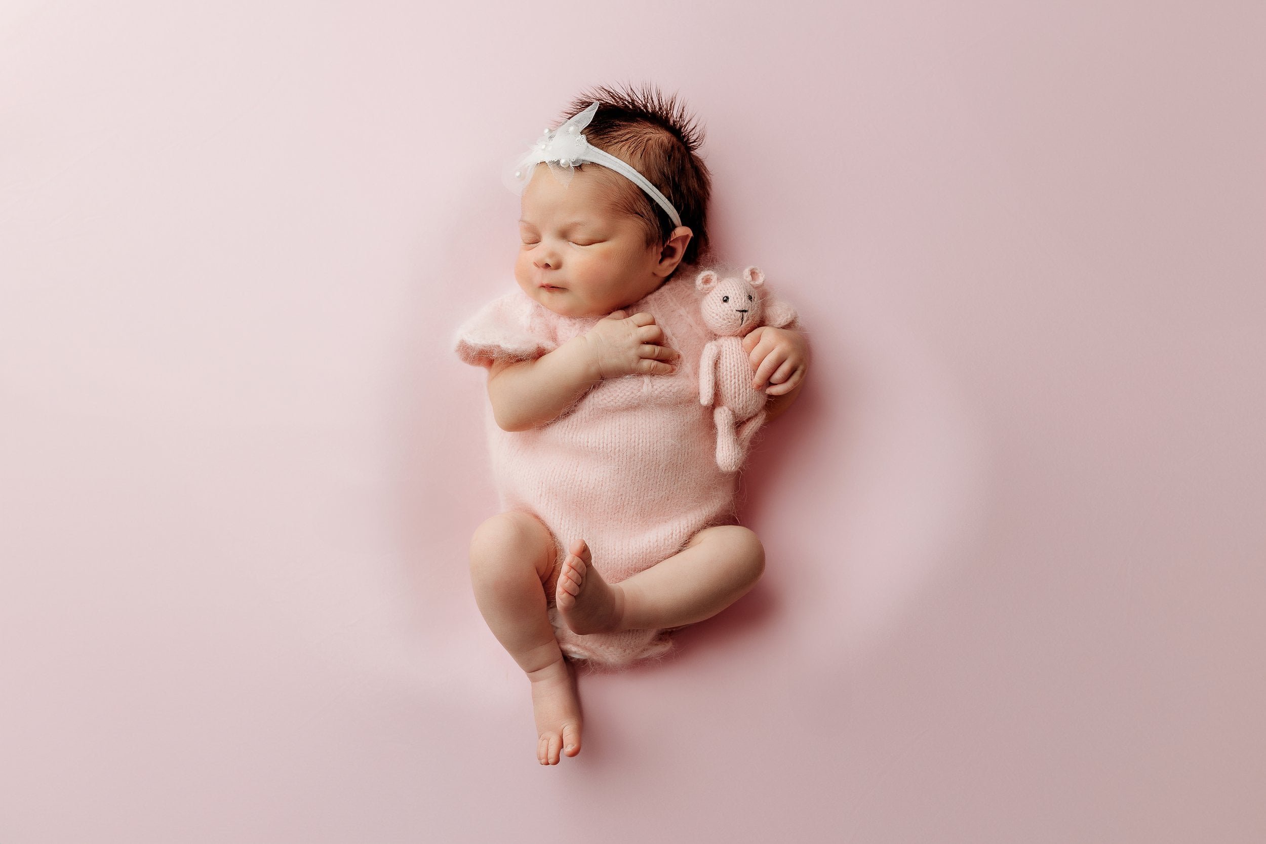 What to Expect During Your Newborn Session