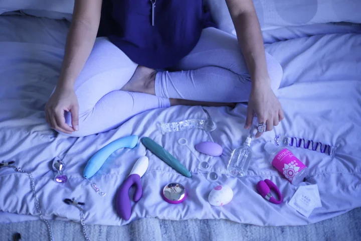 Introducing Sex Play Into Your Life. An Interview with Sexologist Janell Yik.