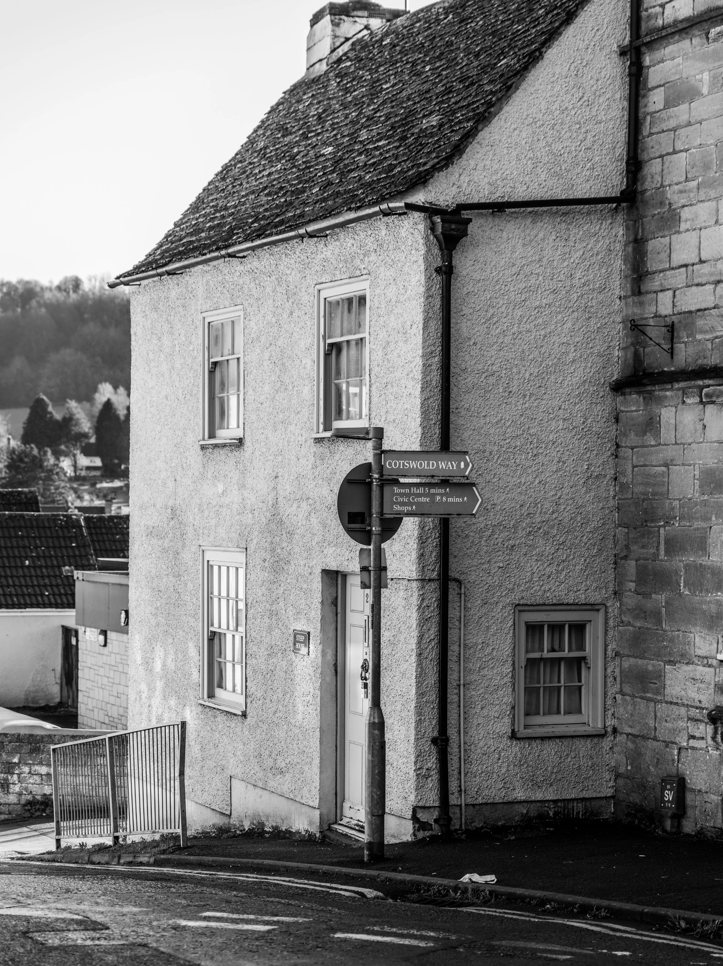 walking-cotswolds-way-best-walks-in-cotswolds-guided-walks-best-walks-near-london-gloucestershire-stroud-bath-best walks-cotswolds-1-6.jpg