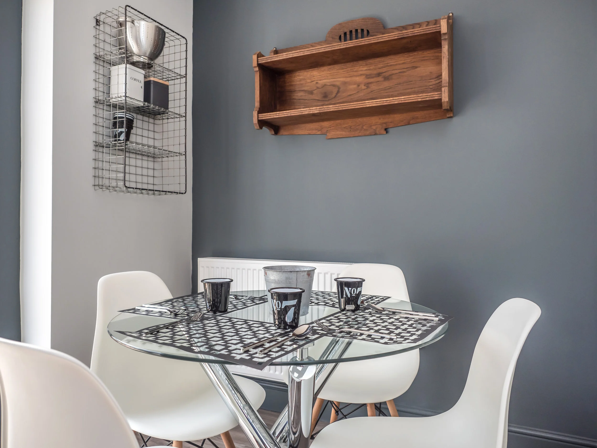 BR85 - Dining 2.jpg