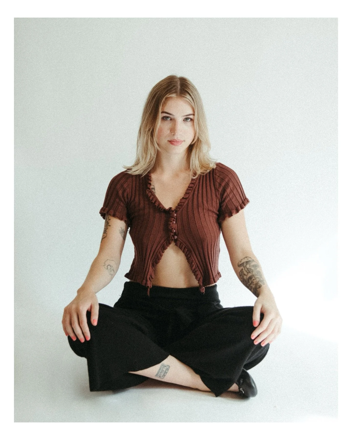 Behind on posting in a big way!! But I&rsquo;ll start with Taegan in studio 💘