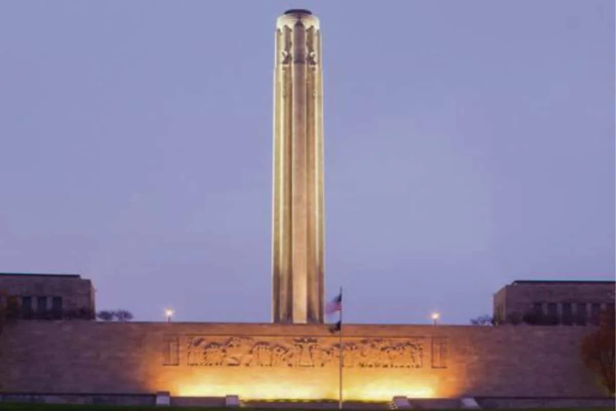 kc liberty memorial date night ideas