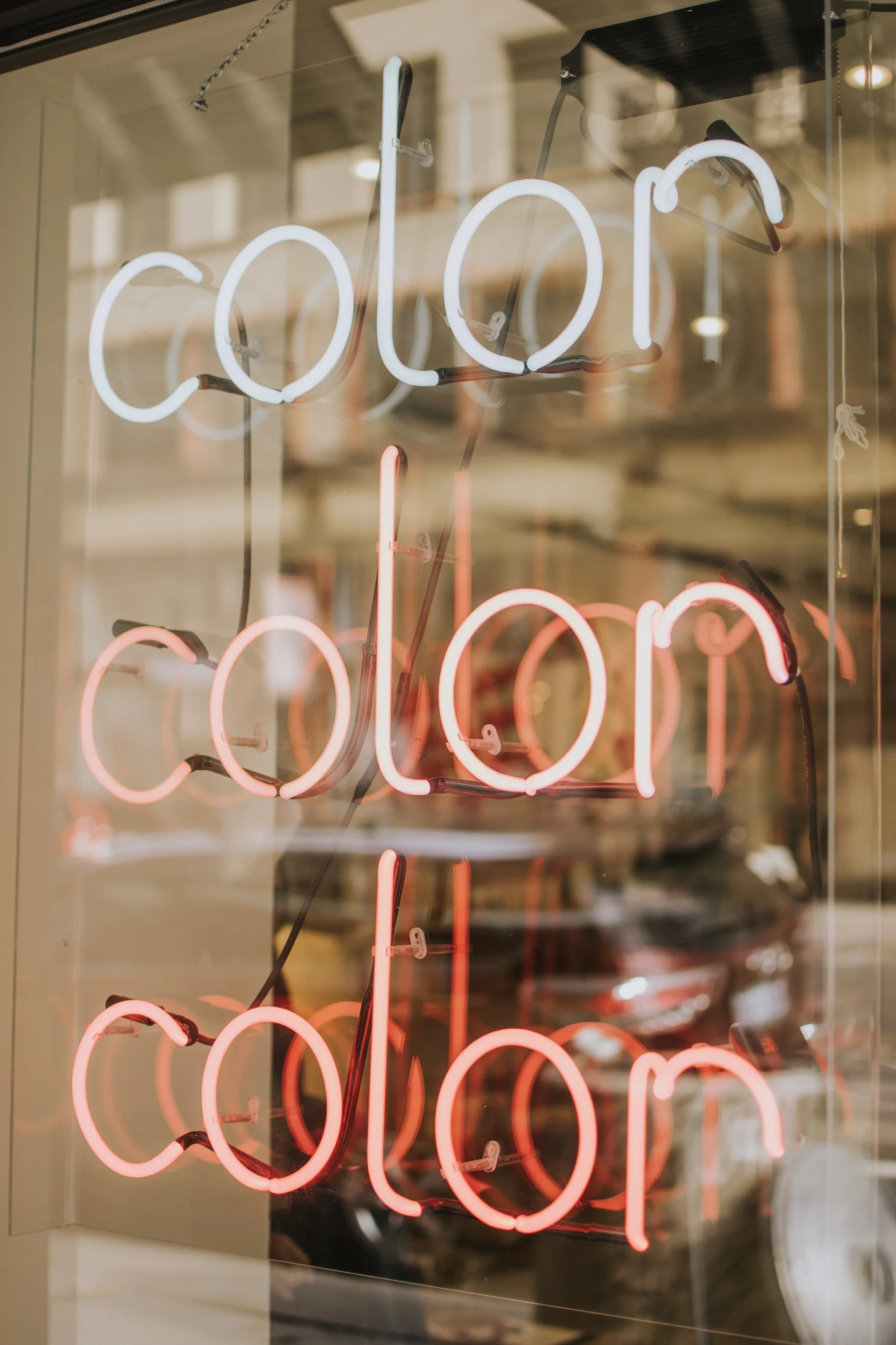 DIY COLOR APPLICATIONS AND HOME KITS NOW AVAILABLE!