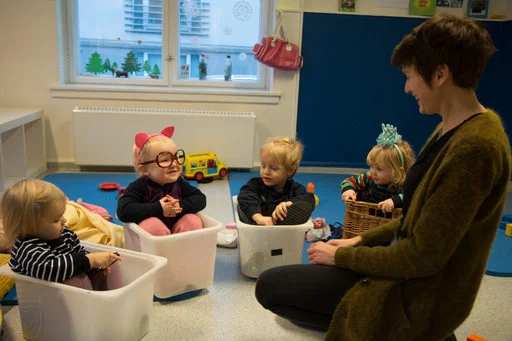 Lurer språket inn med sang.jpg