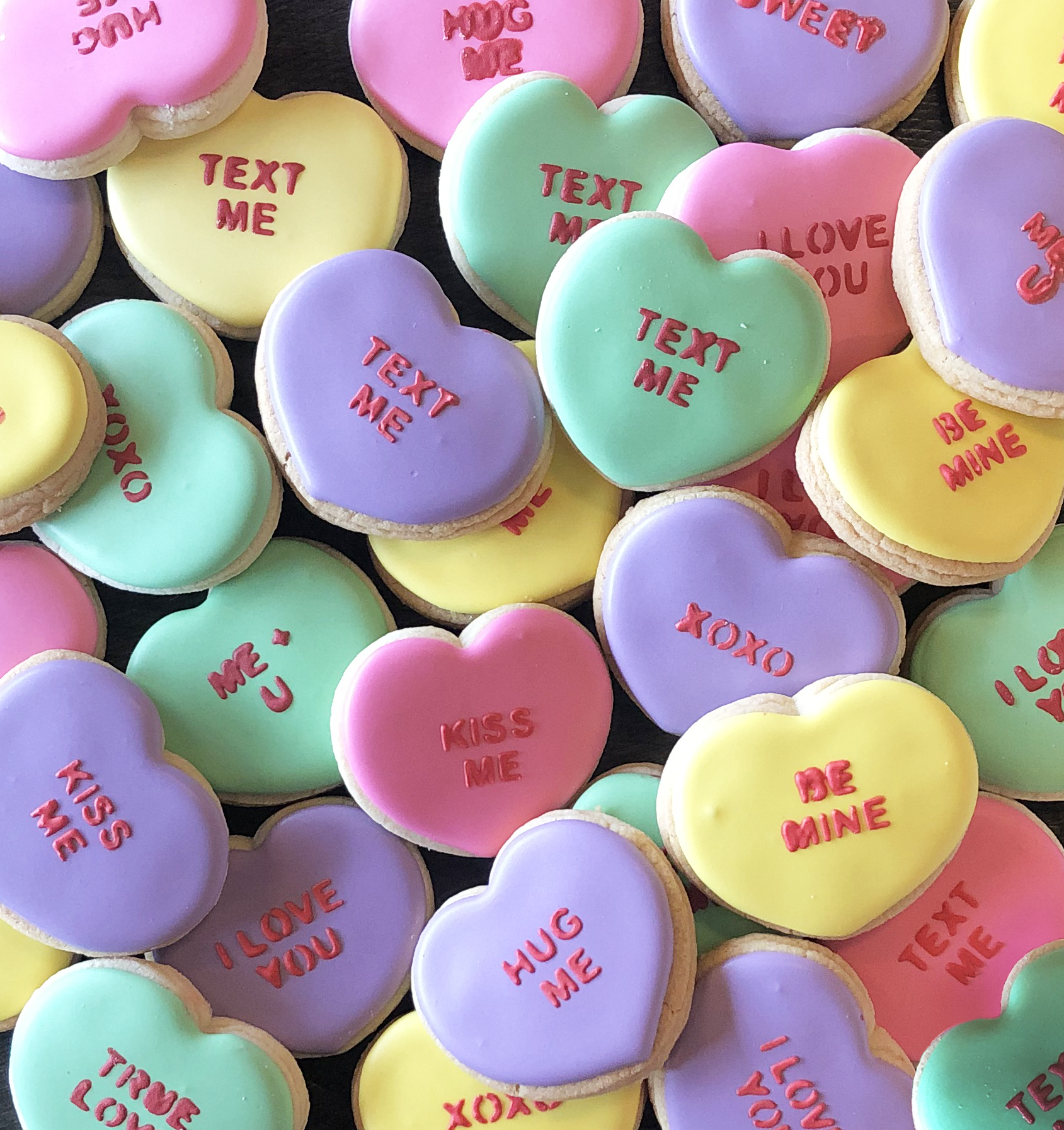 Candy Heart Pile.png