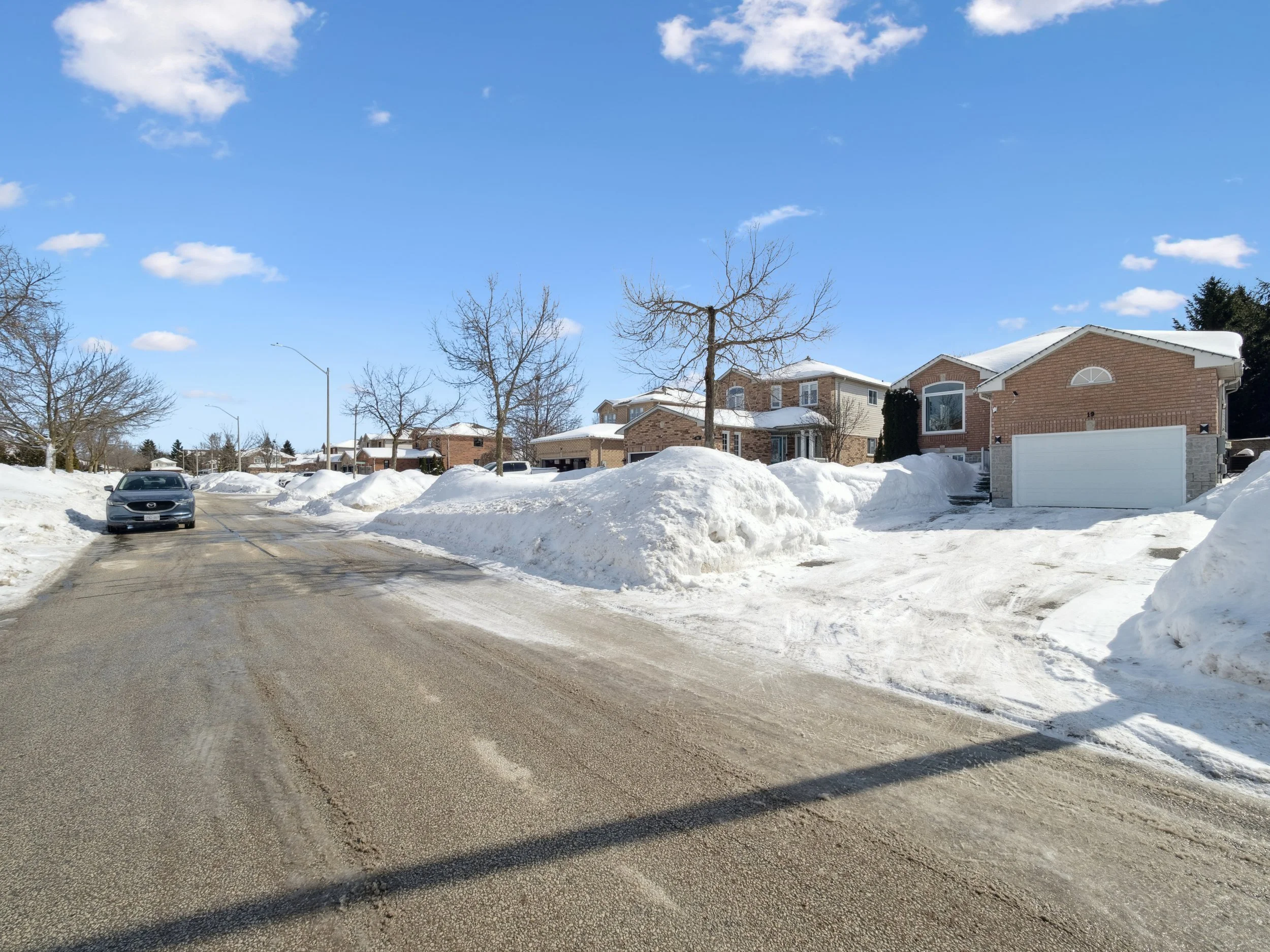 02-19 leslie Ave Barrie 002.jpg