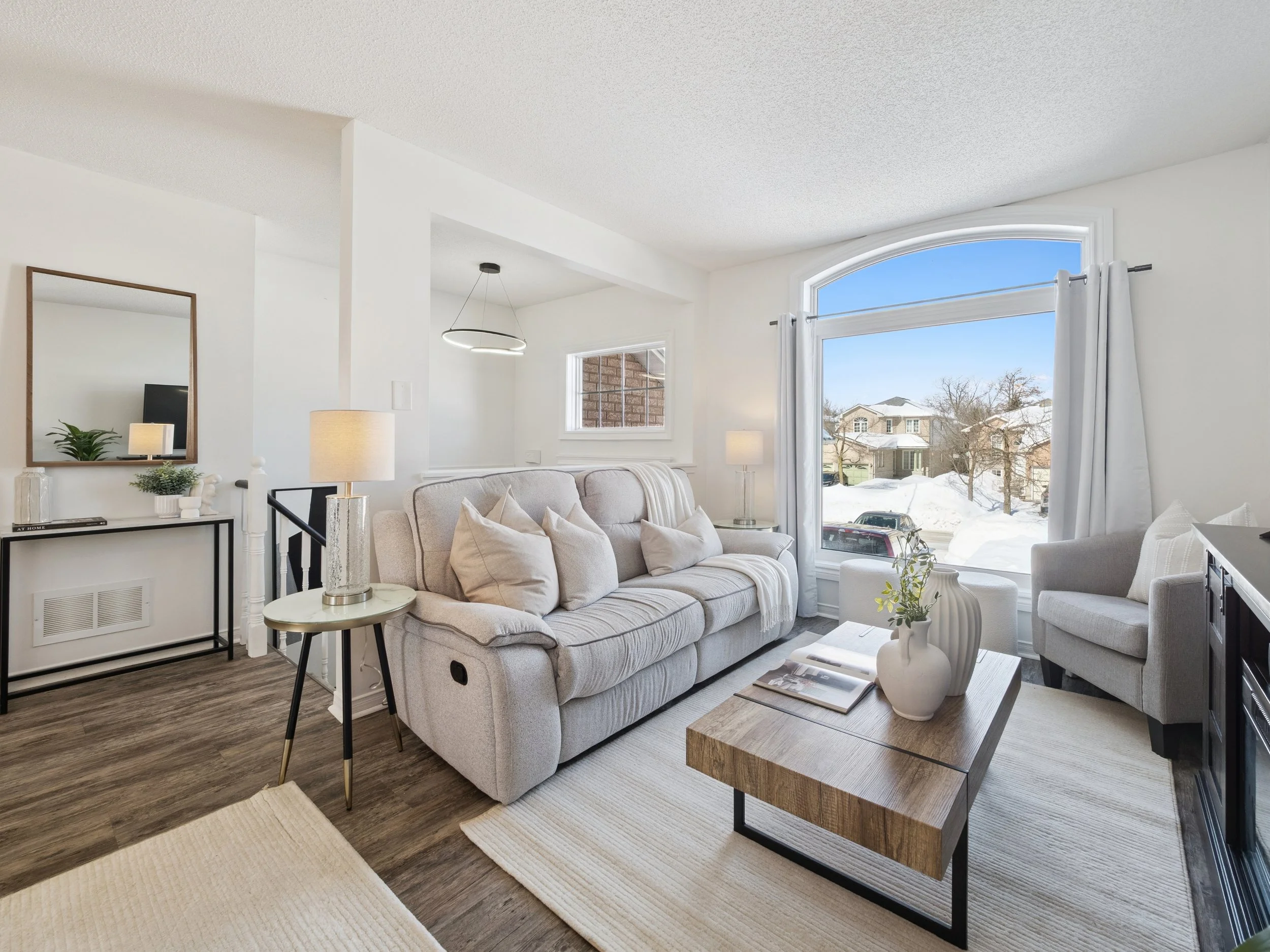 08-19 leslie Ave Barrie 008.jpg