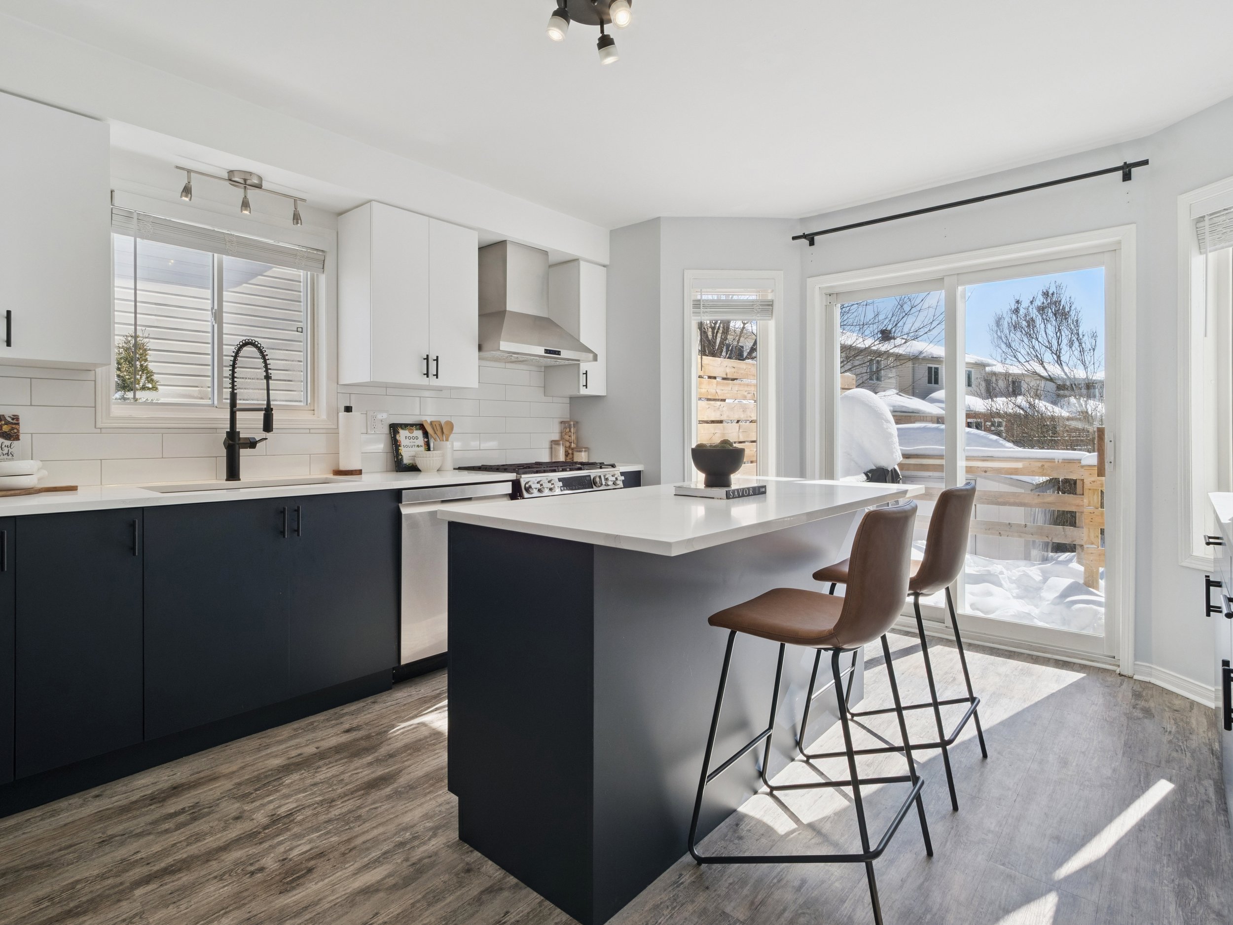 15-19 leslie Ave Barrie 015.jpg