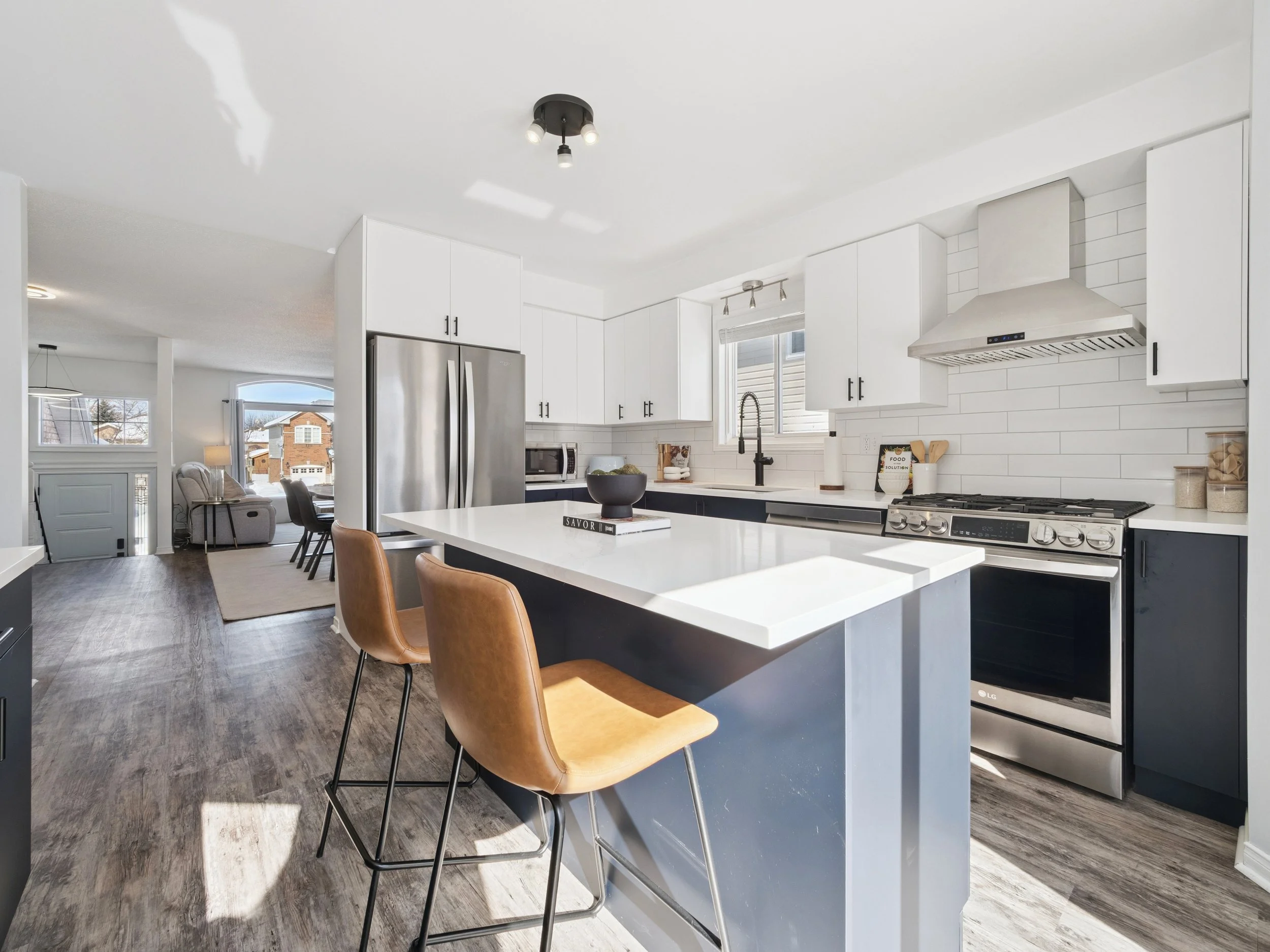 20-19 leslie Ave Barrie 020.jpg