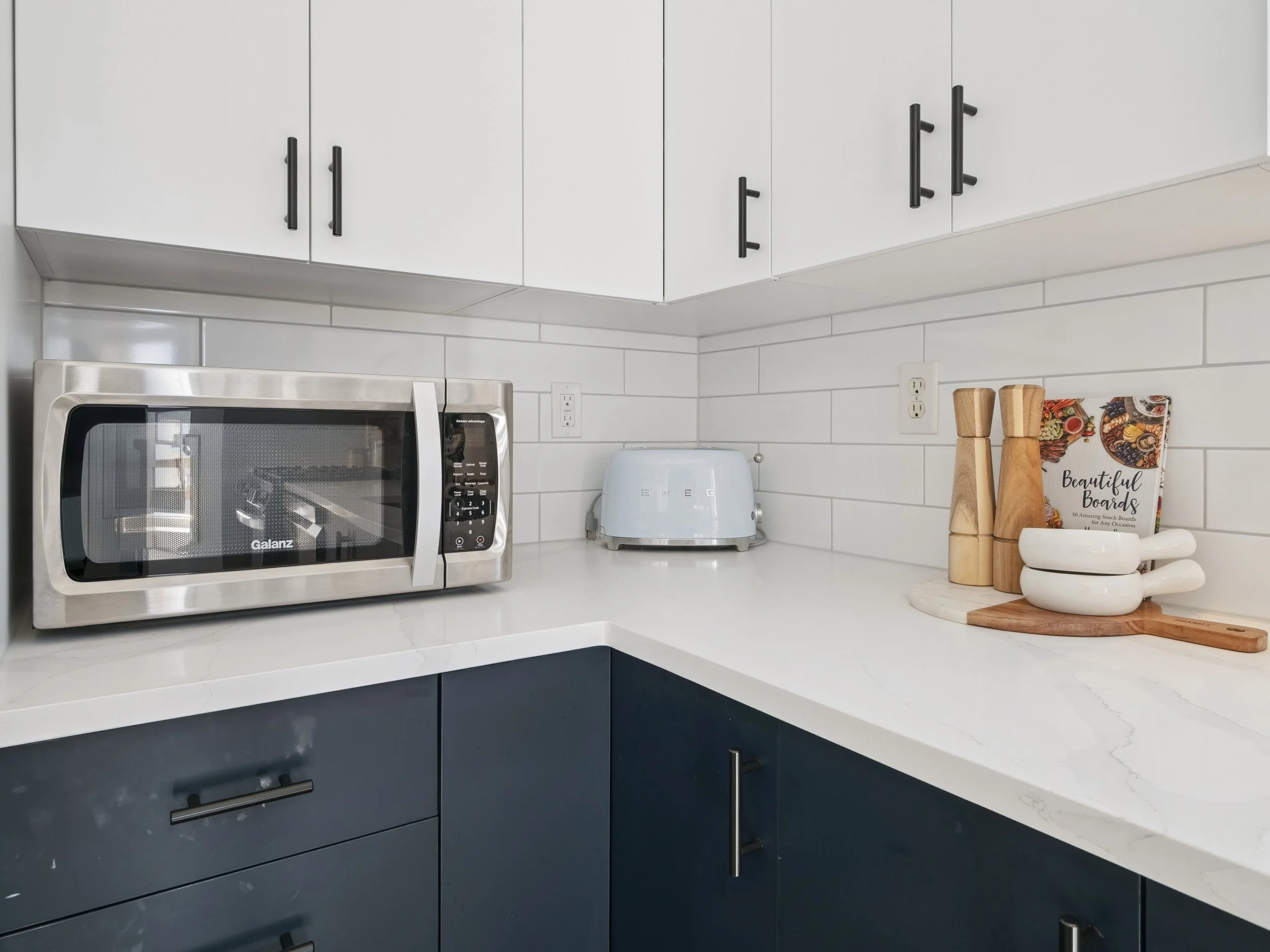 21-19 leslie Ave Barrie 021.jpg