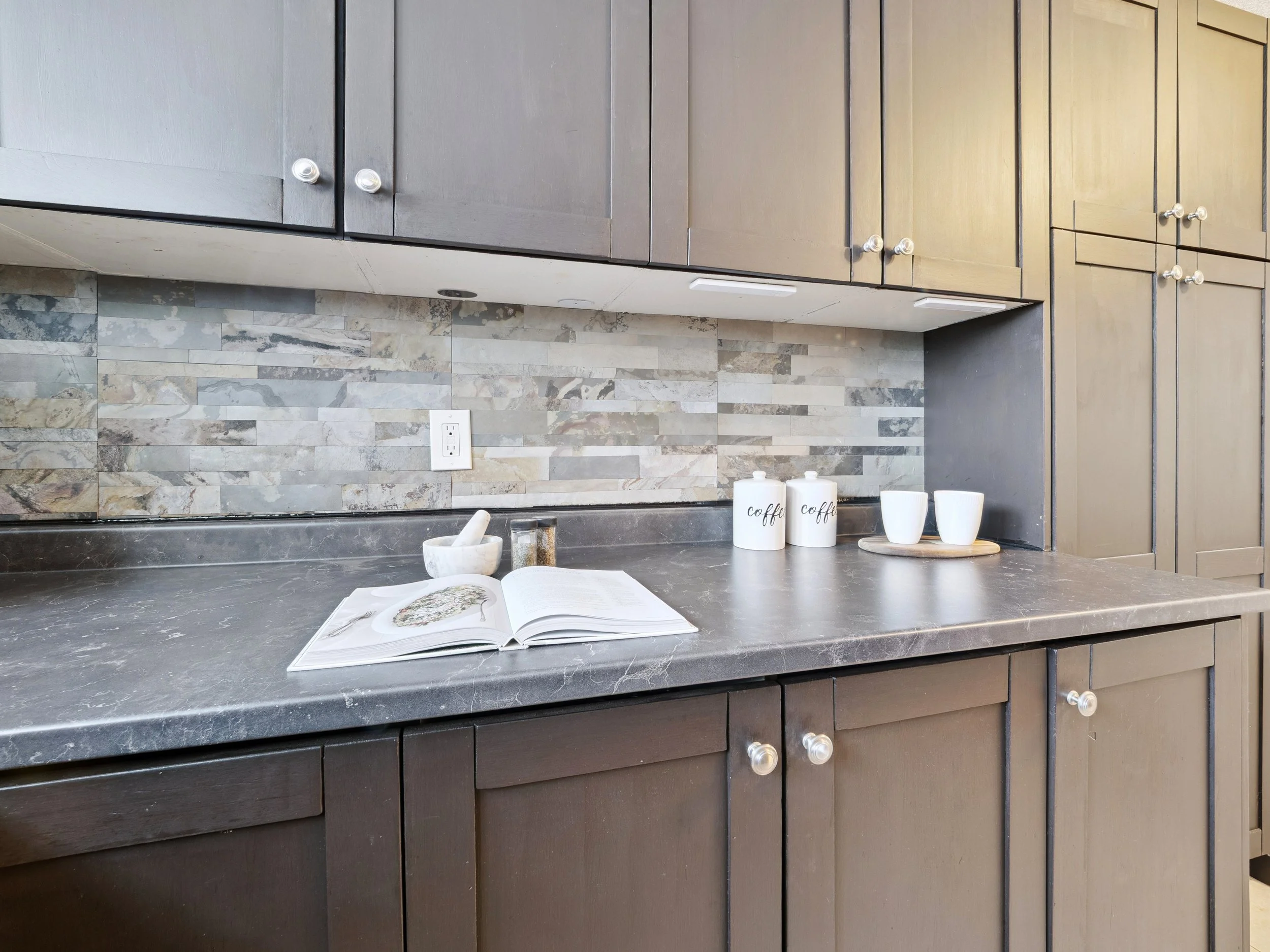 37-19 leslie Ave Barrie 037.jpg