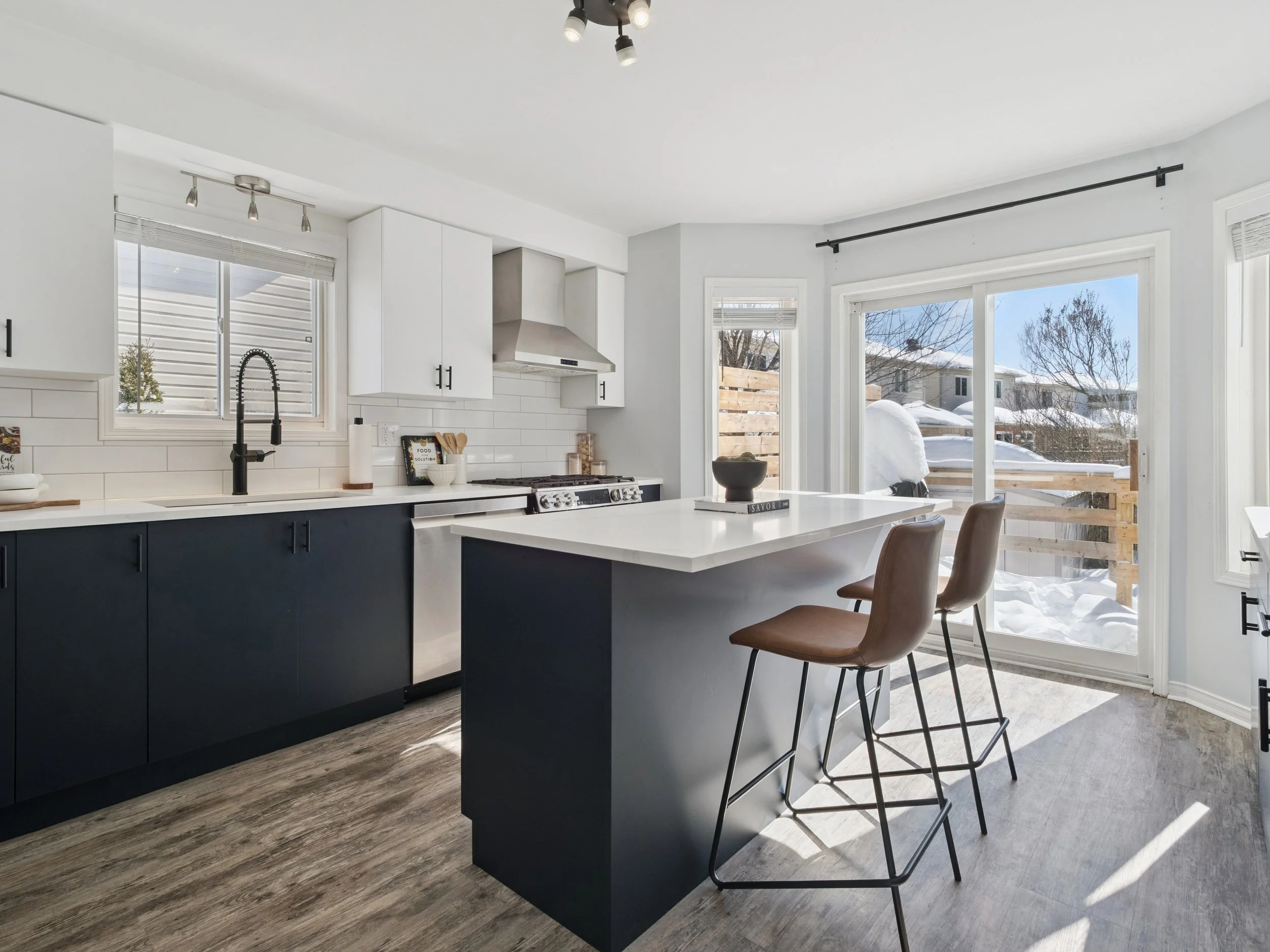 15-19 leslie Ave Barrie 015.jpg