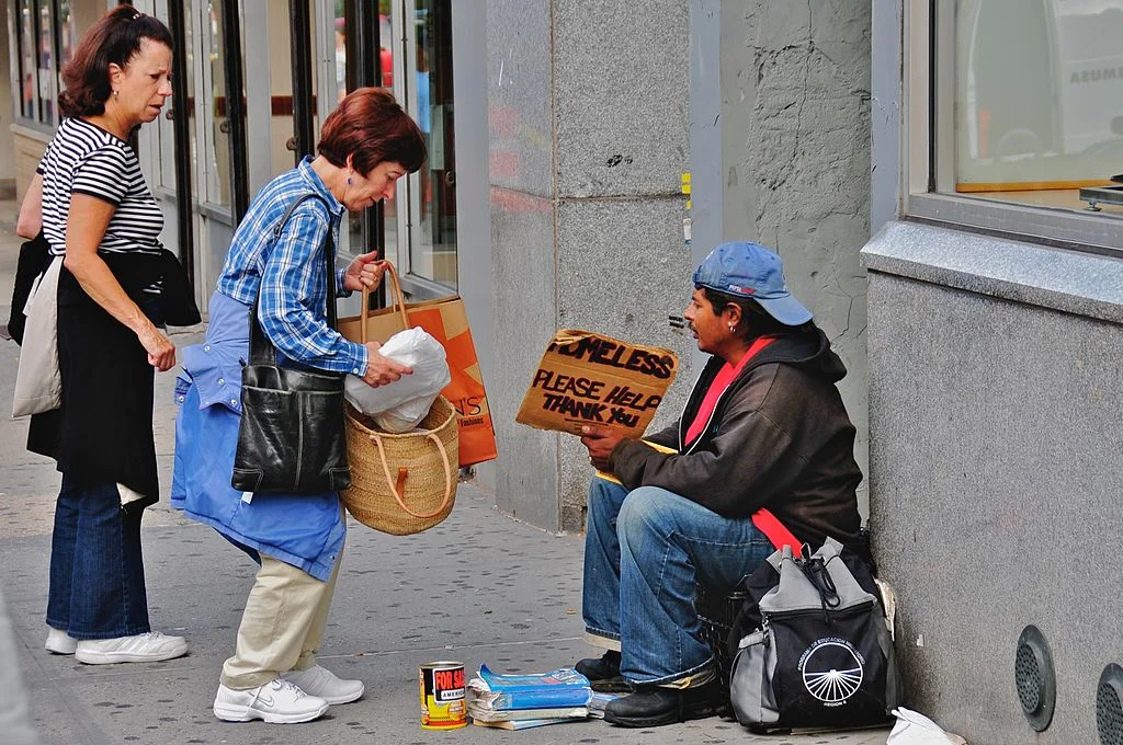 Helping_the_homeless.jpg
