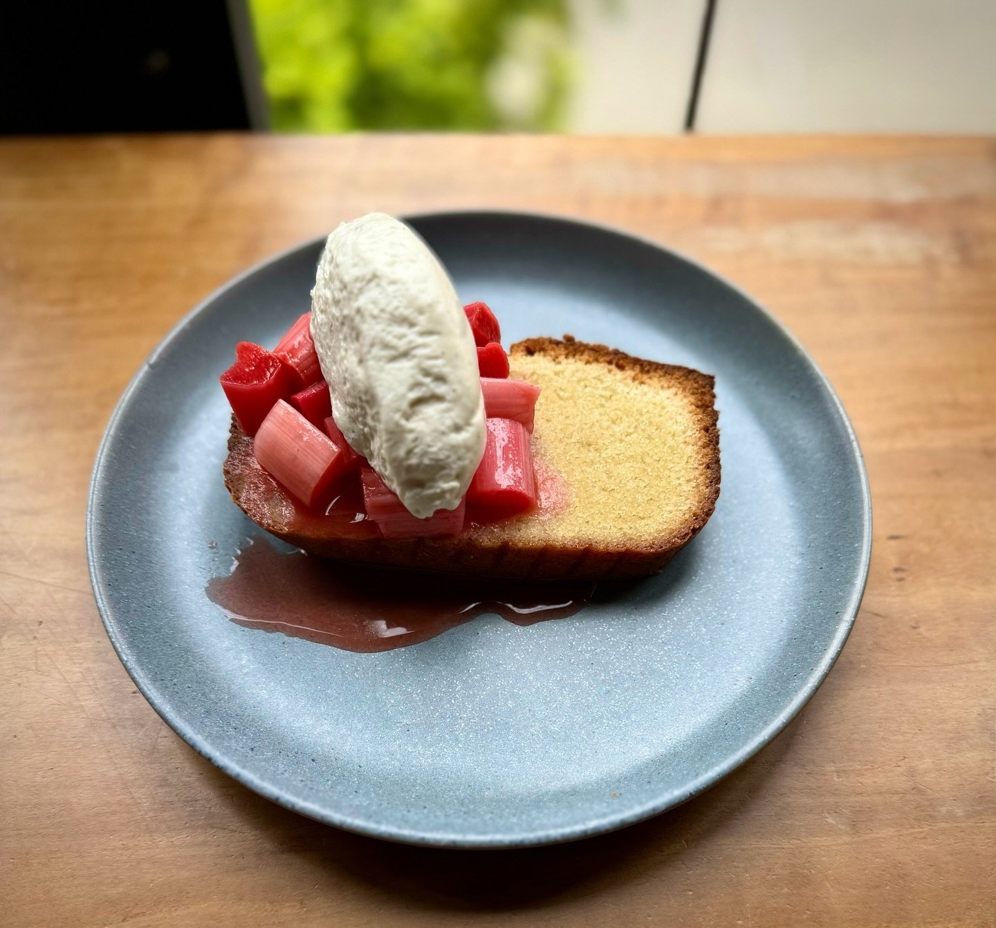 New spring dessert special - housemade pound cake, strawberry poached rhubarb, and vanilla whipped cream 🤗🍰🍓
.
.
.
.
.

#mamafox #cometomama #bedstuy #brooklyn #queerowned #womanowned #restaurant #dinner #happyhour #seasonalmenu #springspecials #d